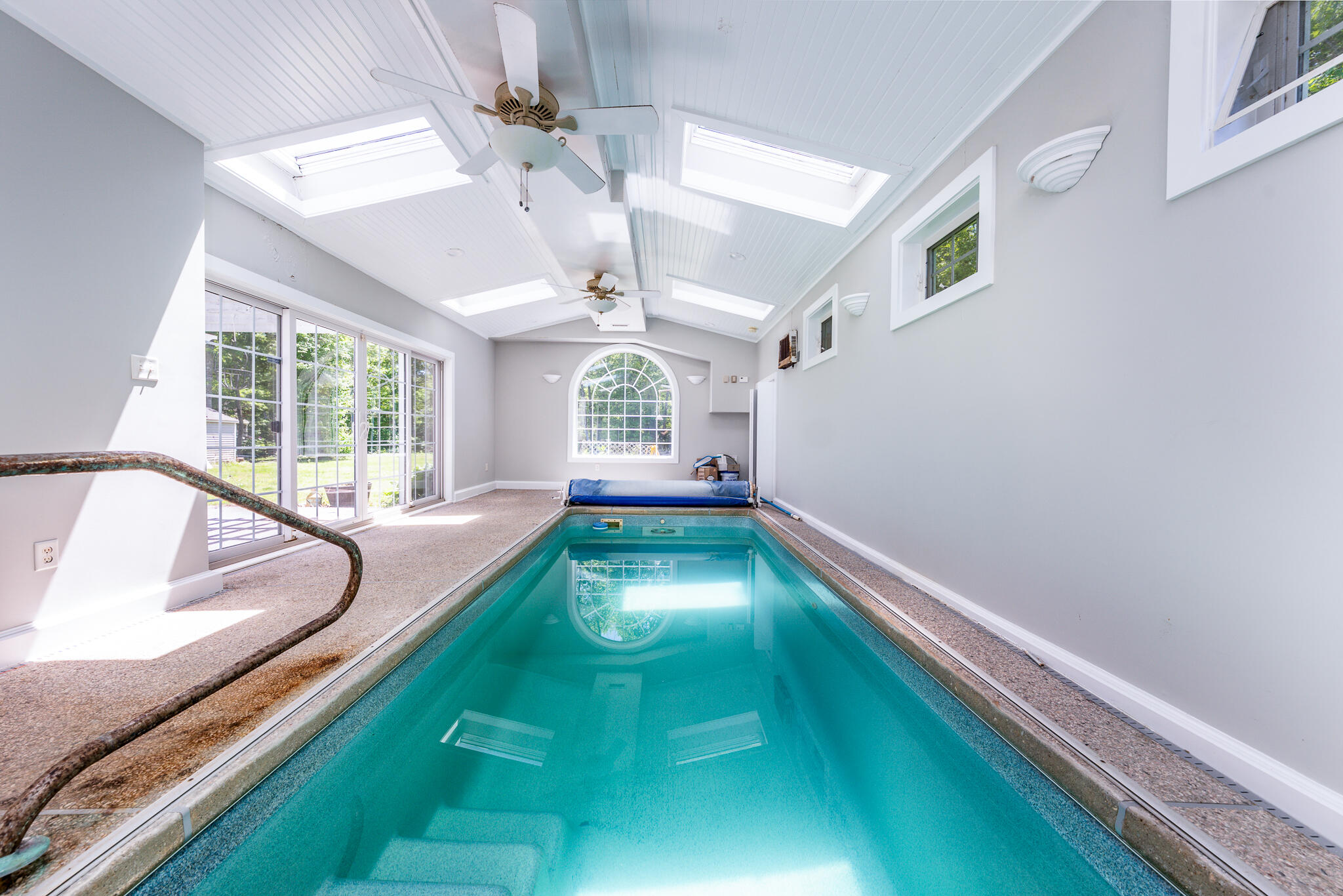1529 Race Lane
