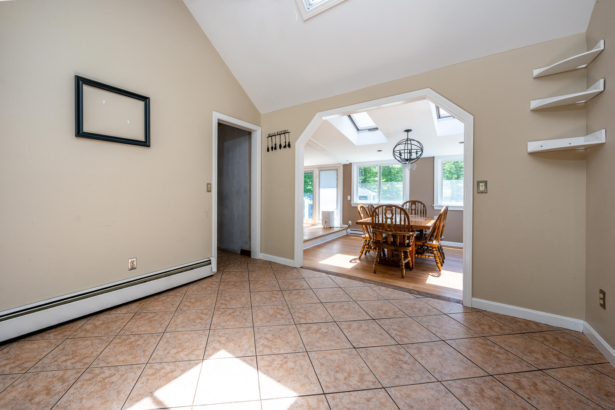 1529 Race Lane