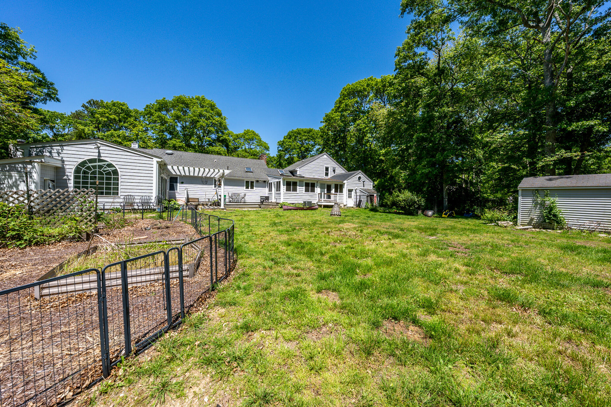 1529 Race Lane