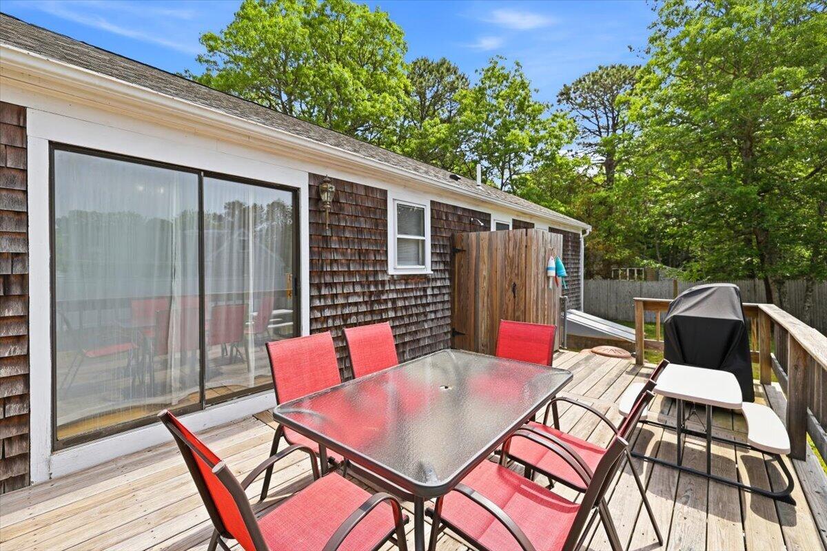 9 Deerfield Road