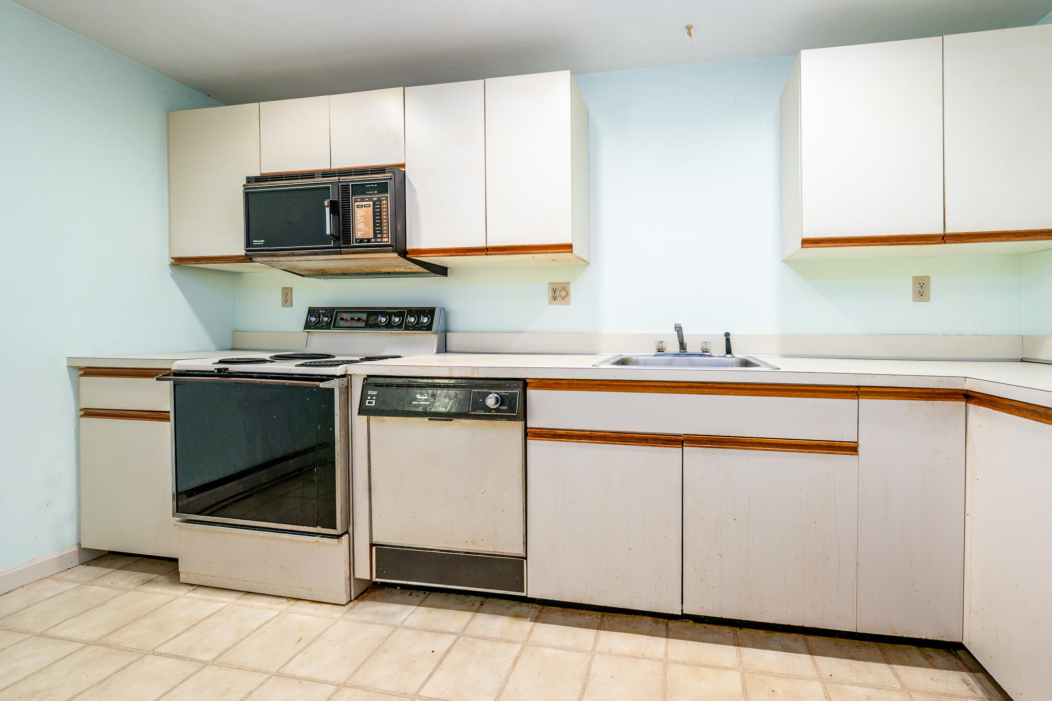 195 Falmouth Road # 8D