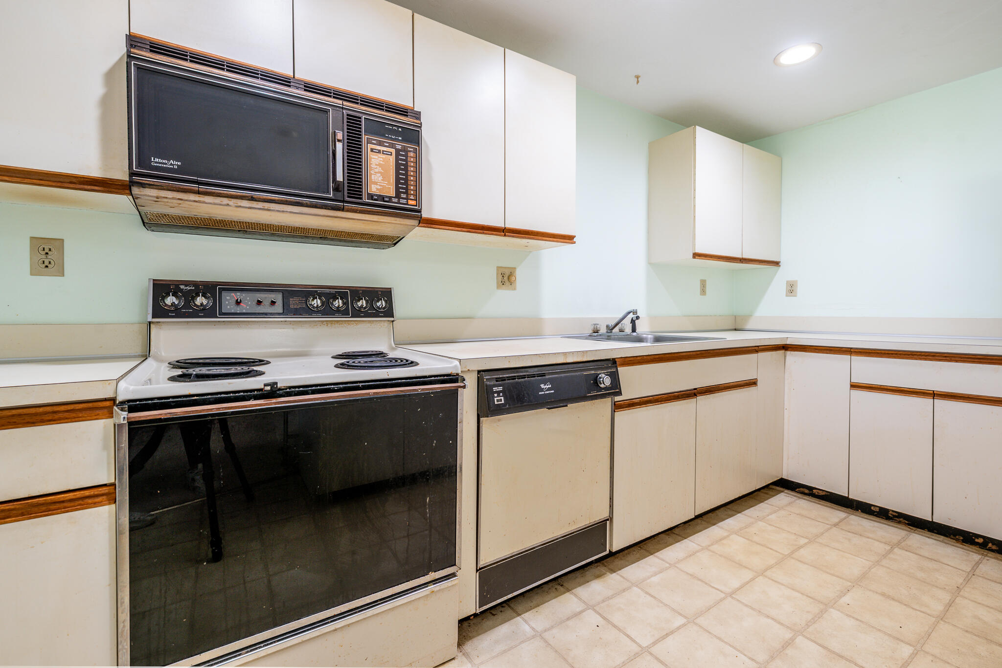 195 Falmouth Road # 8D