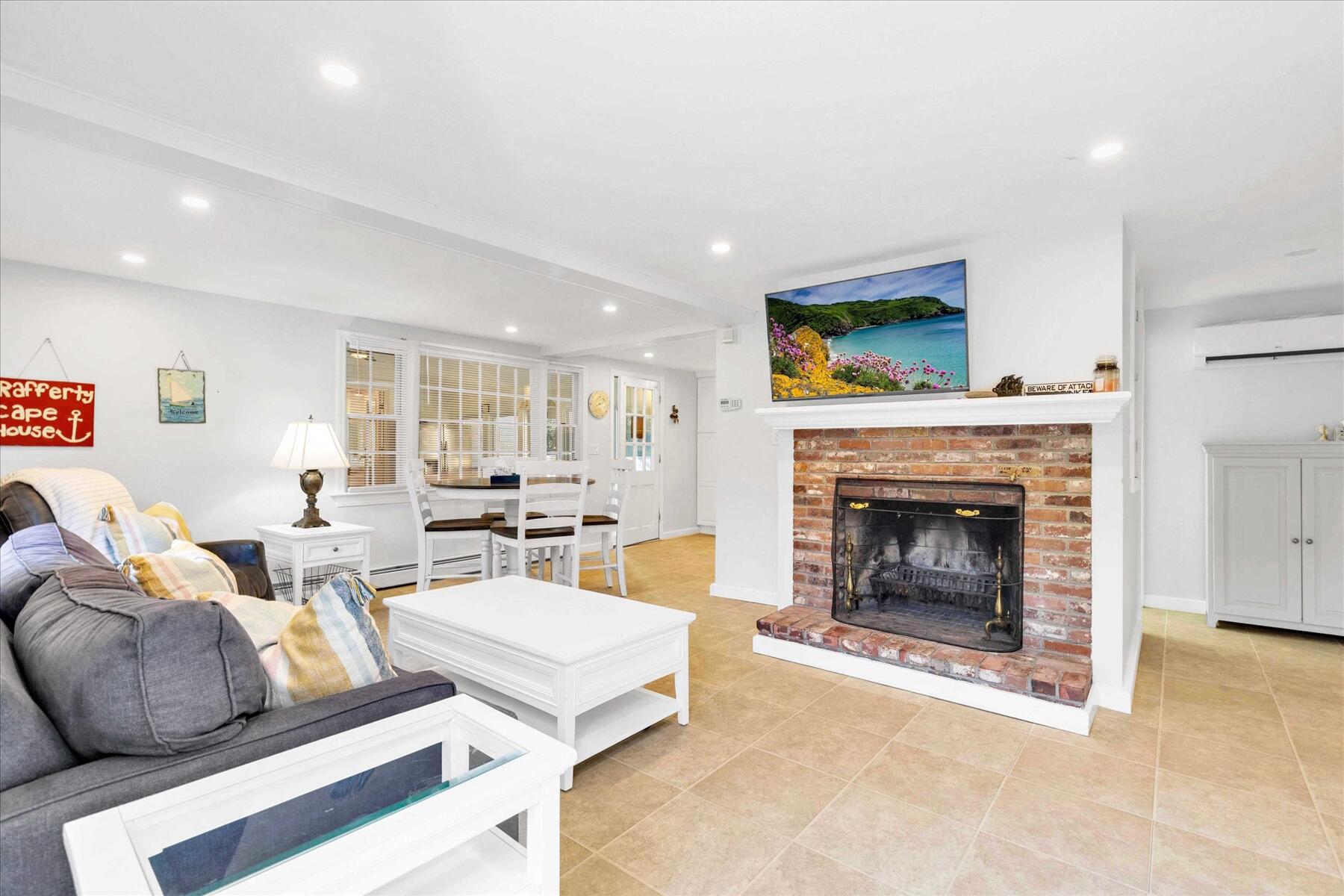 120 Maria Road