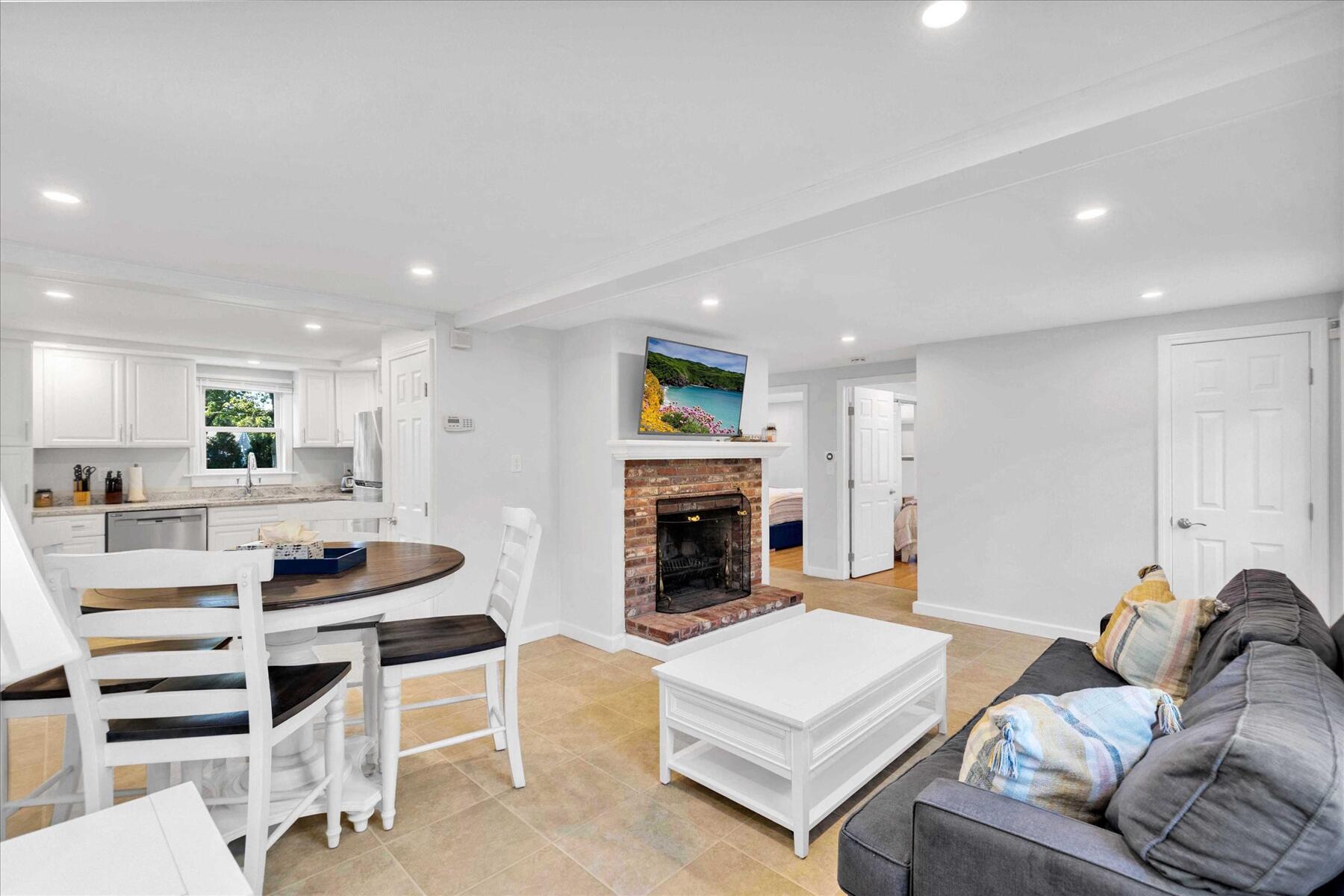120 Maria Road