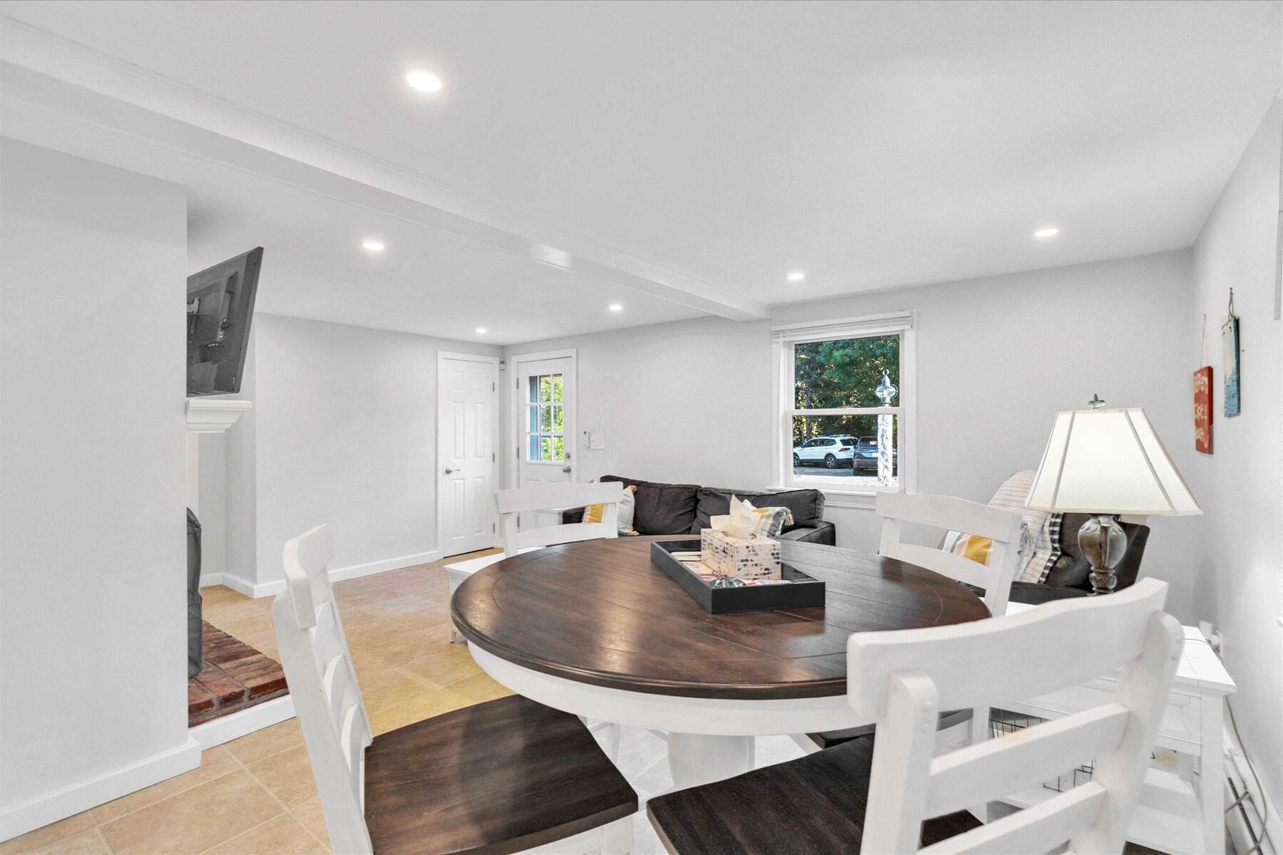 120 Maria Road
