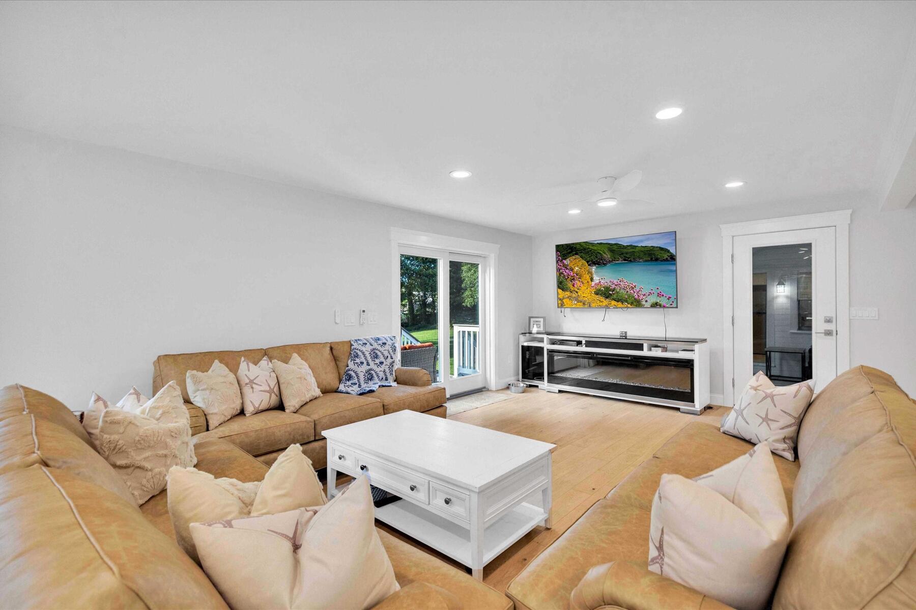 120 Maria Road