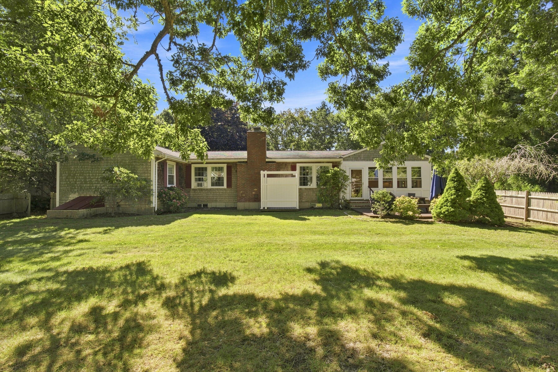 14 Elm Lane