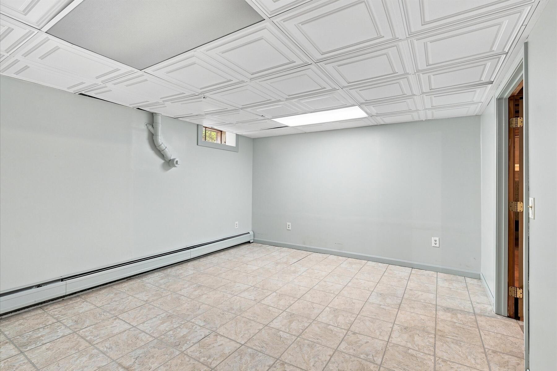 114 Carriage Lane