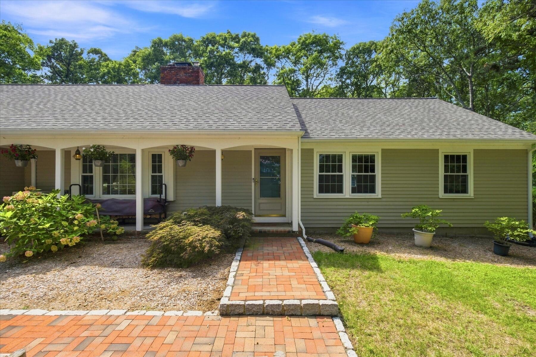 114 Carriage Lane