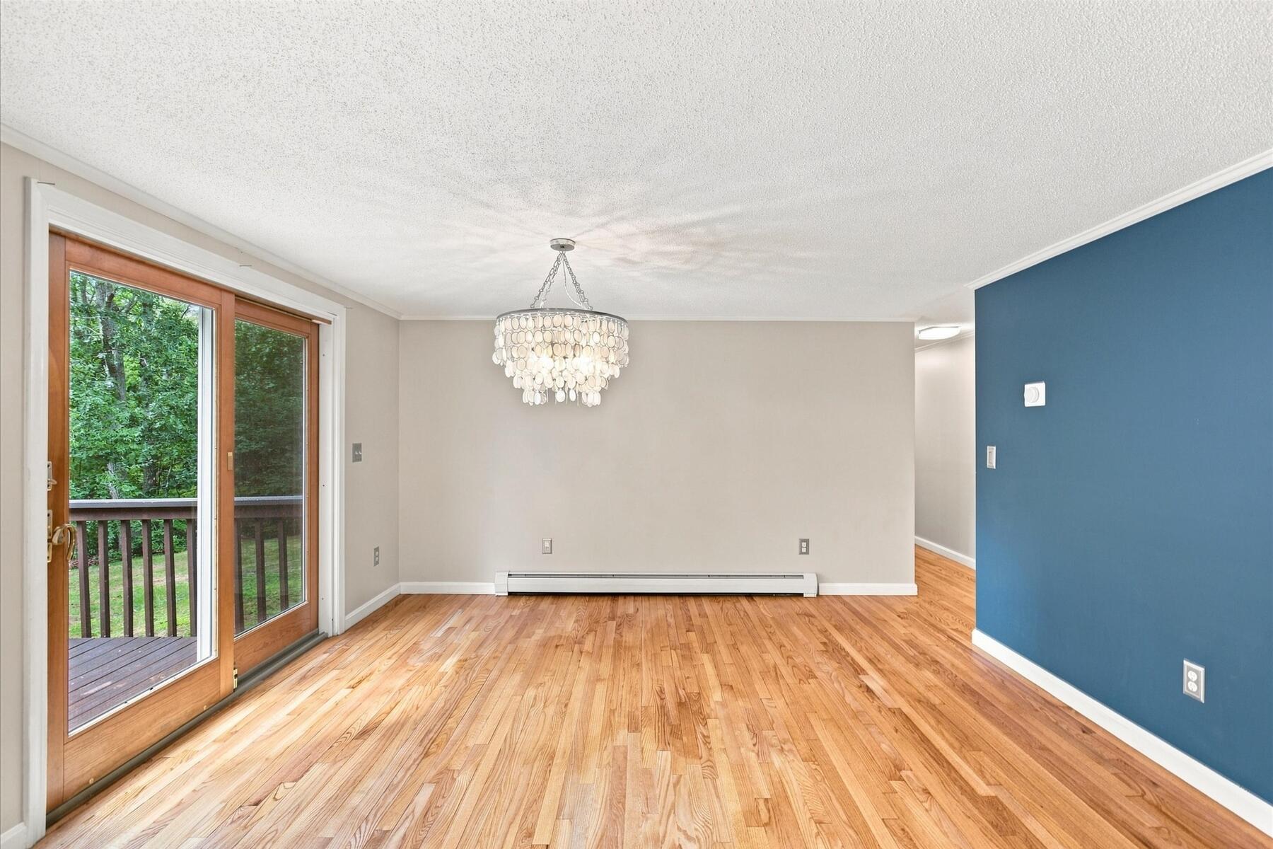 114 Carriage Lane