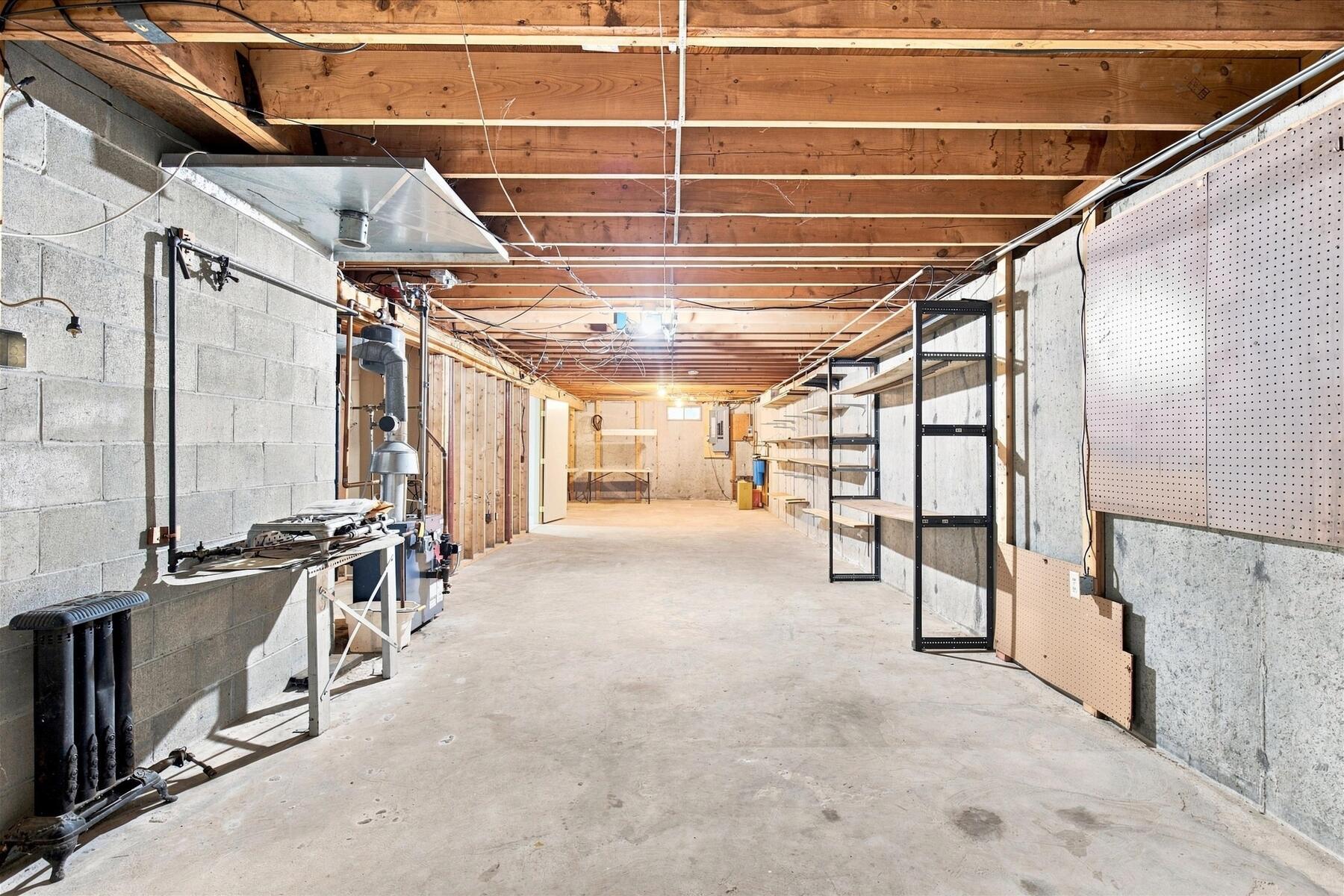 114 Carriage Lane