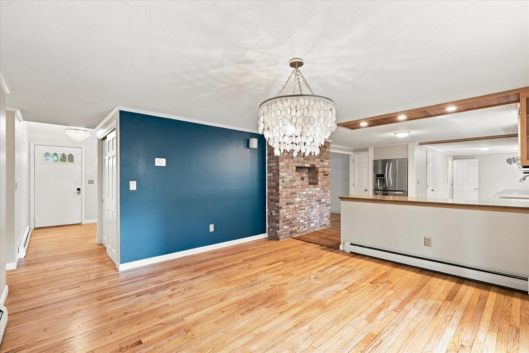 114 Carriage Lane