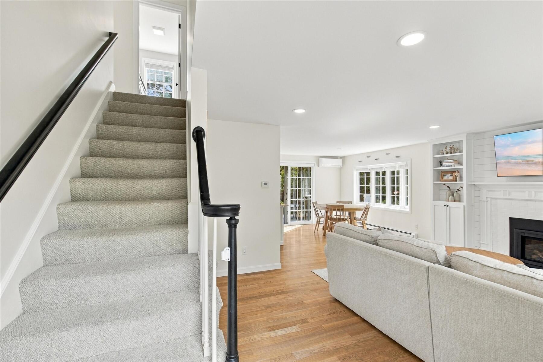 172 Oxford Drive