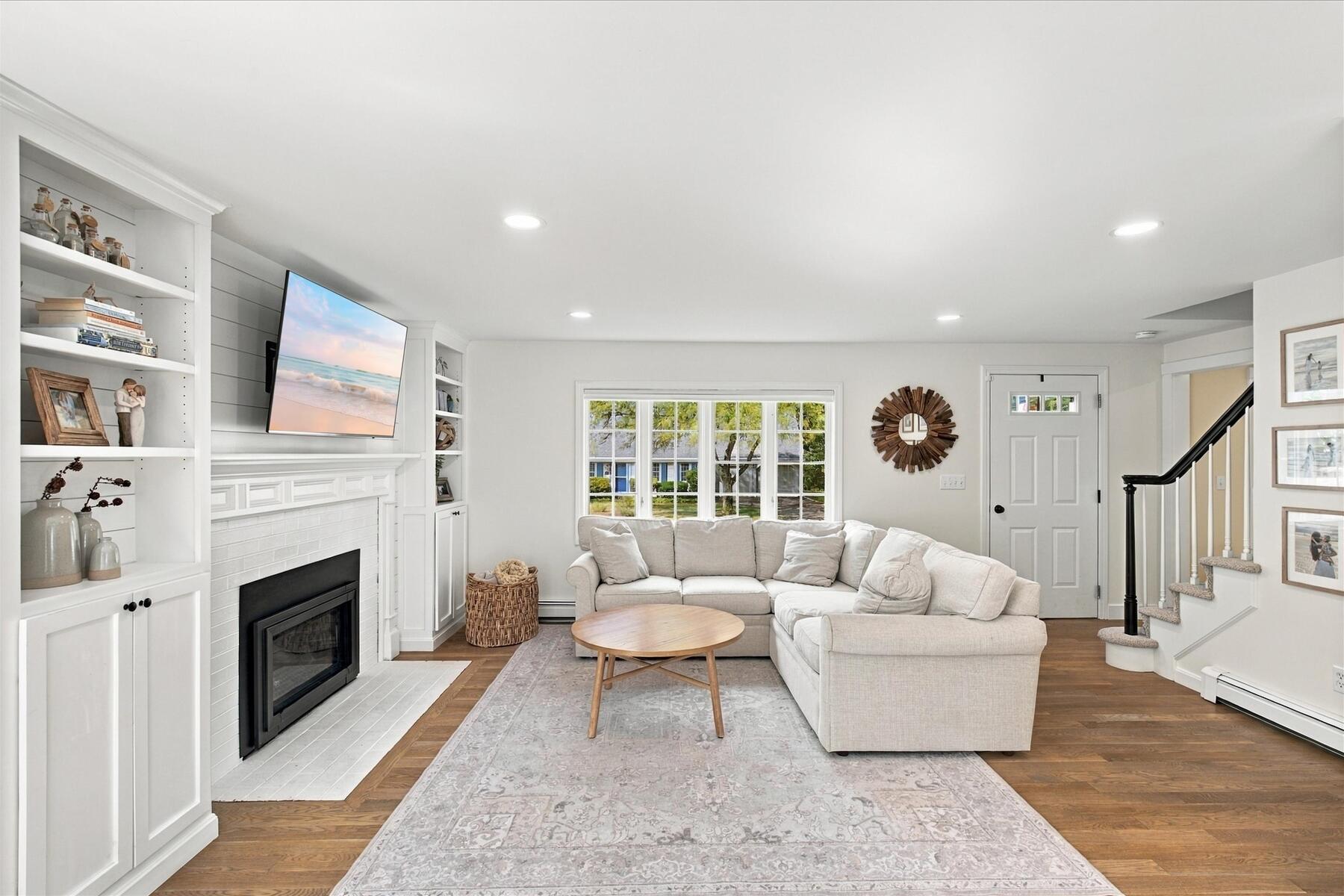 172 Oxford Drive