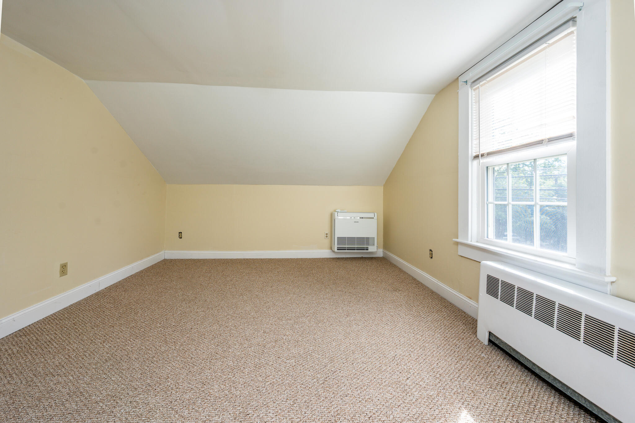 562 Waquoit Highway