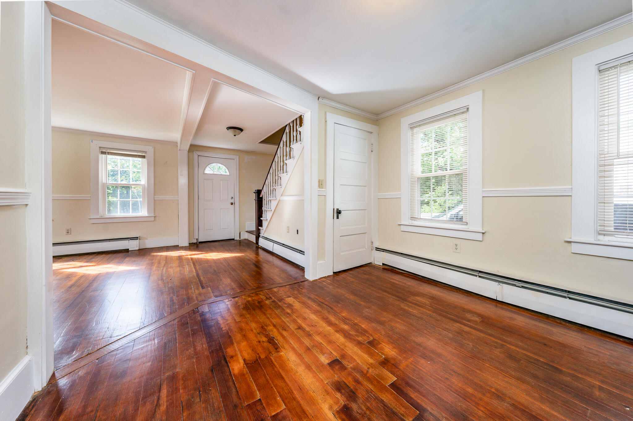 562 Waquoit Highway
