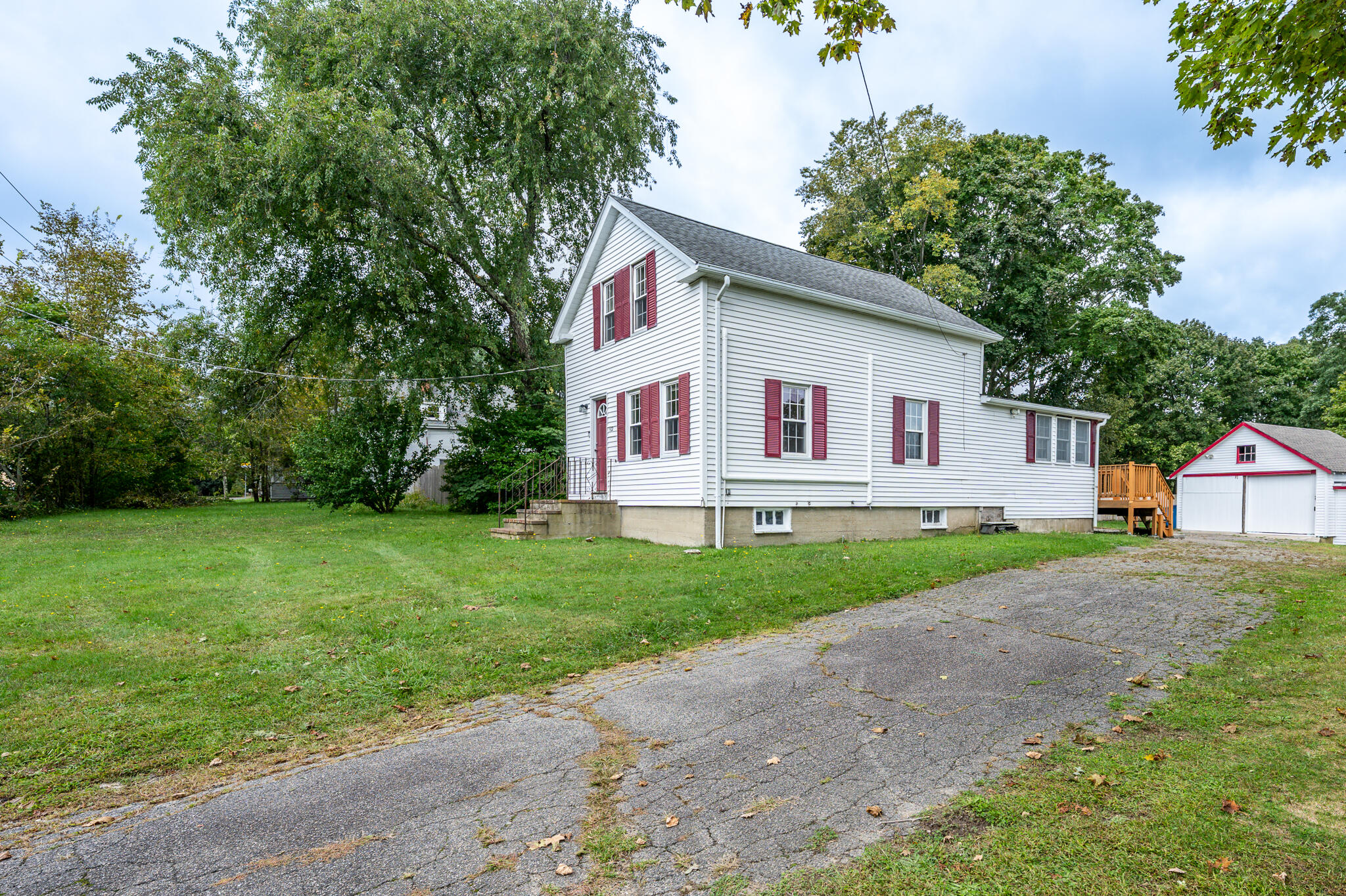 562 Waquoit Highway
