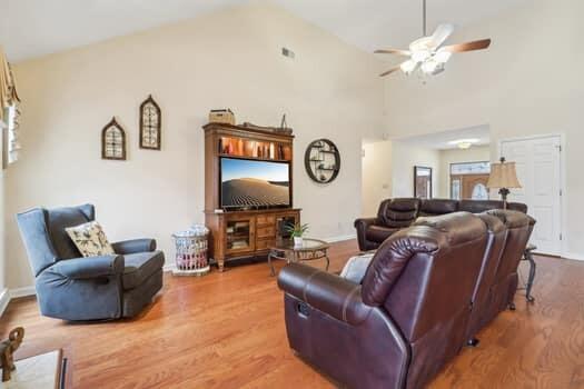 4041 Glenside Lane
