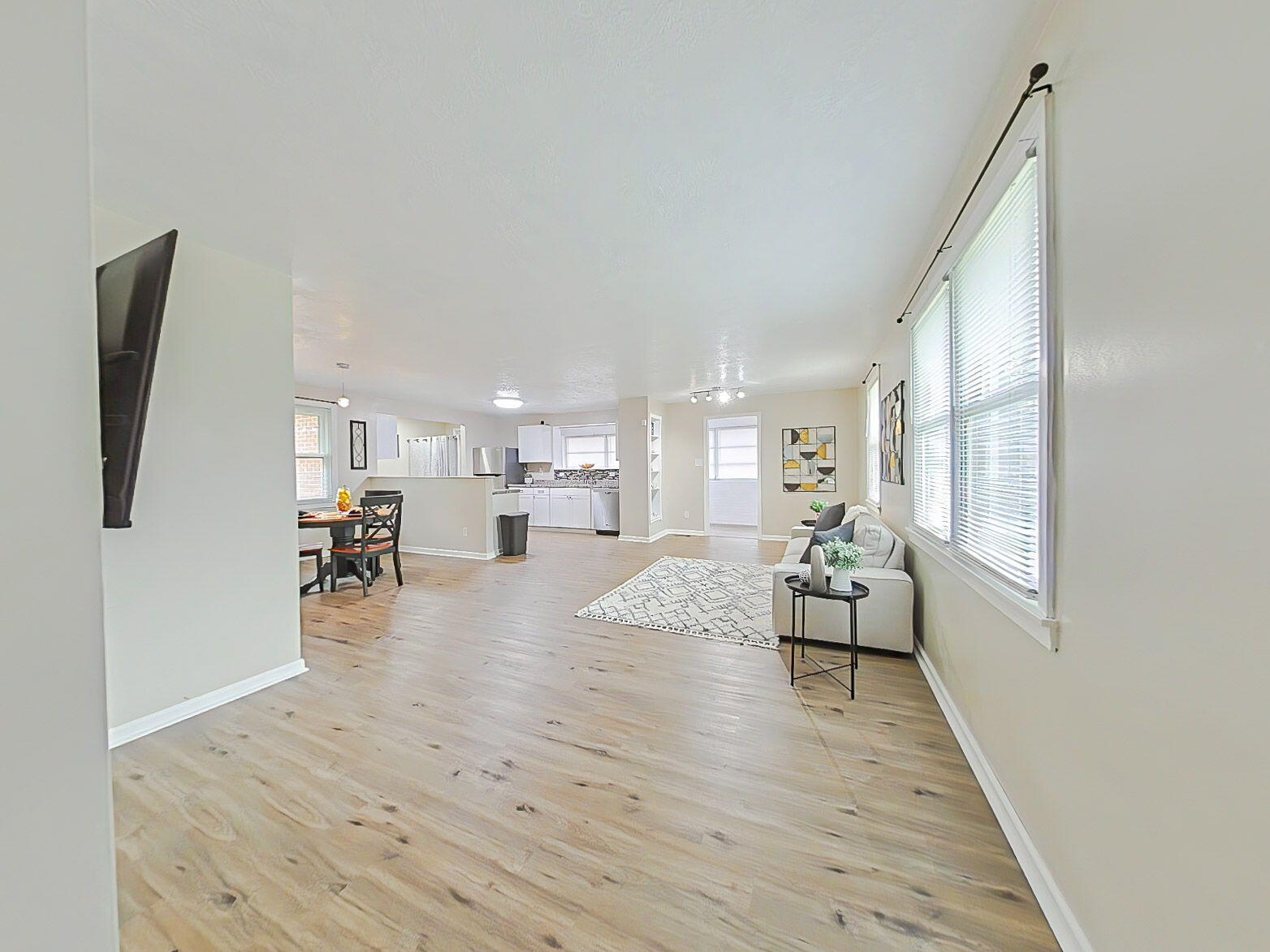 1018 Skyview Drive