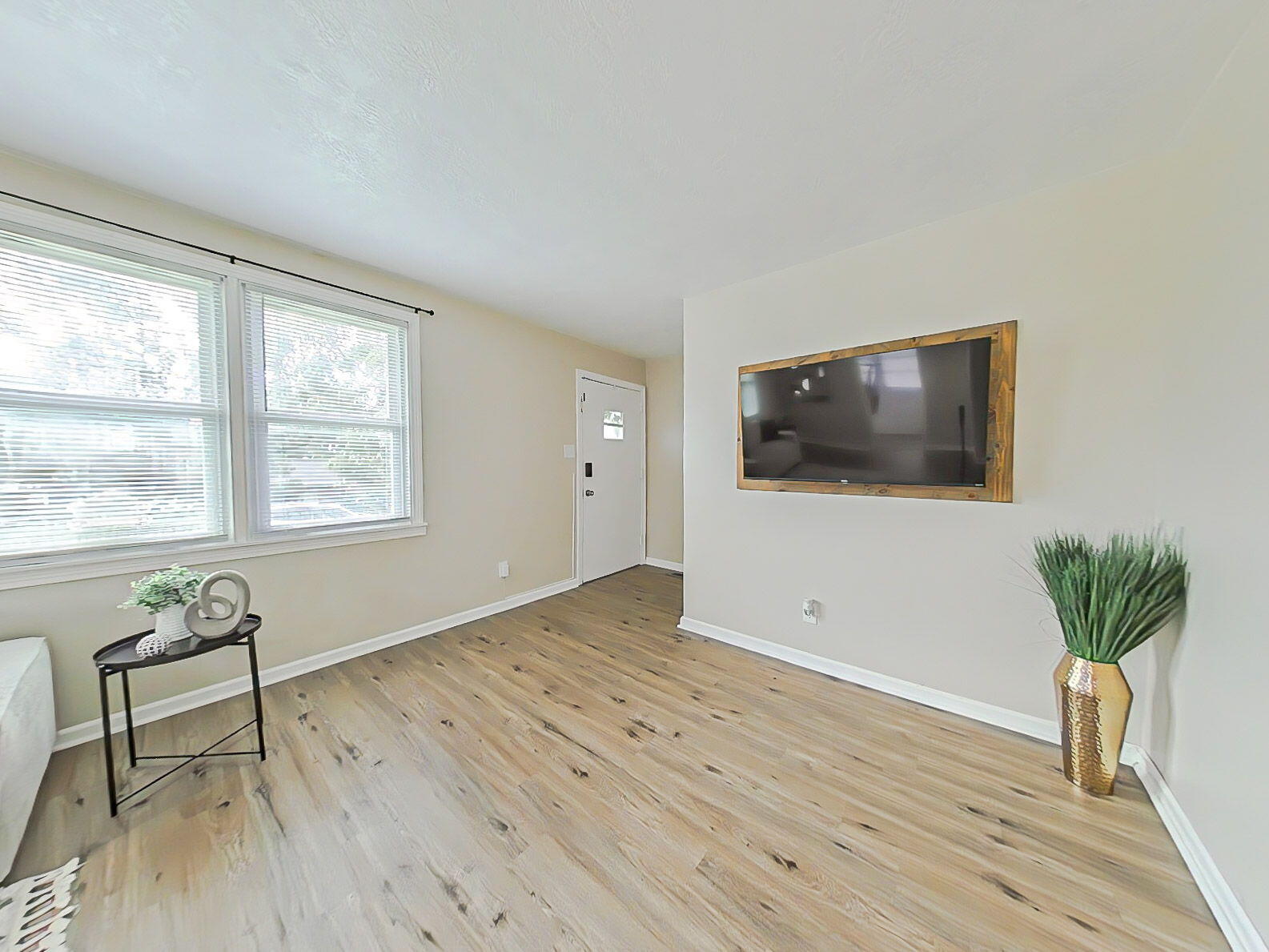 1018 Skyview Drive