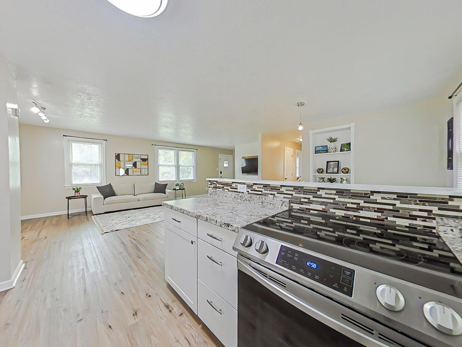 1018 Skyview Drive
