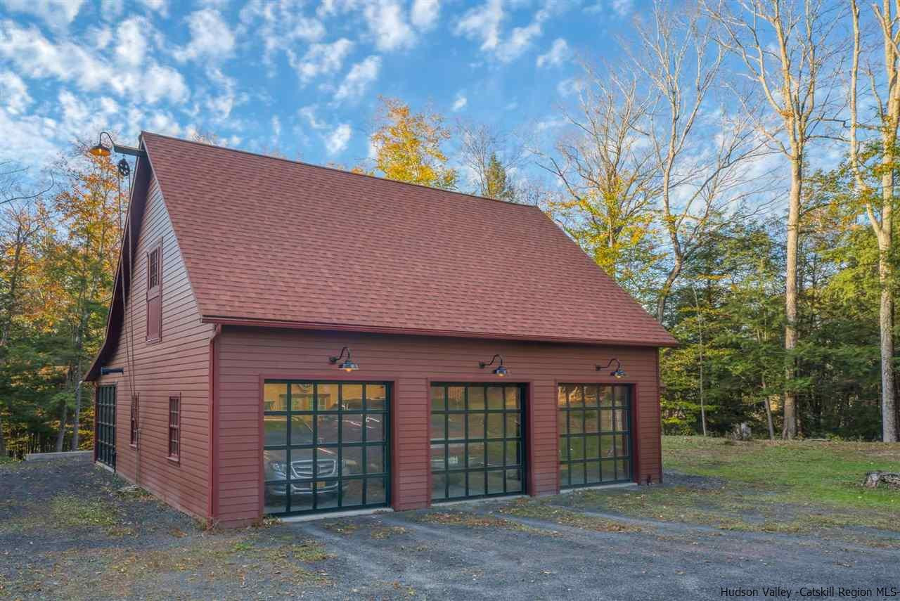 137 Kennedy Lane