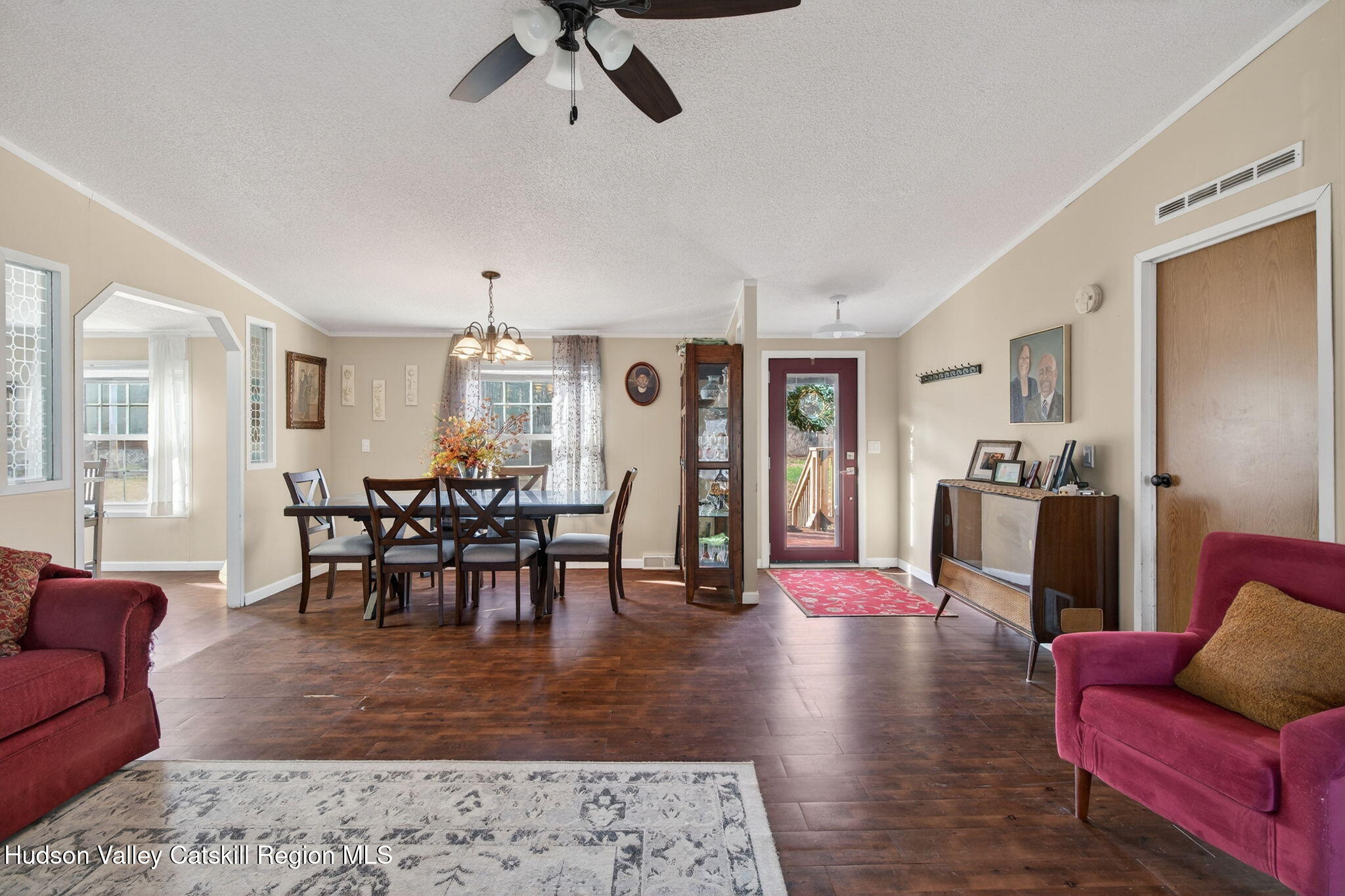 310 Silver Spur Road W