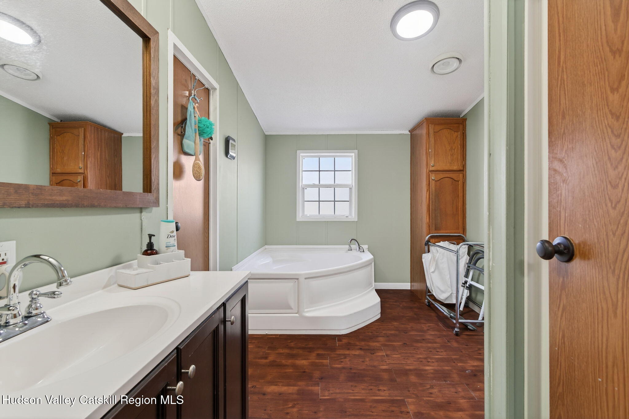 310 Silver Spur Road W