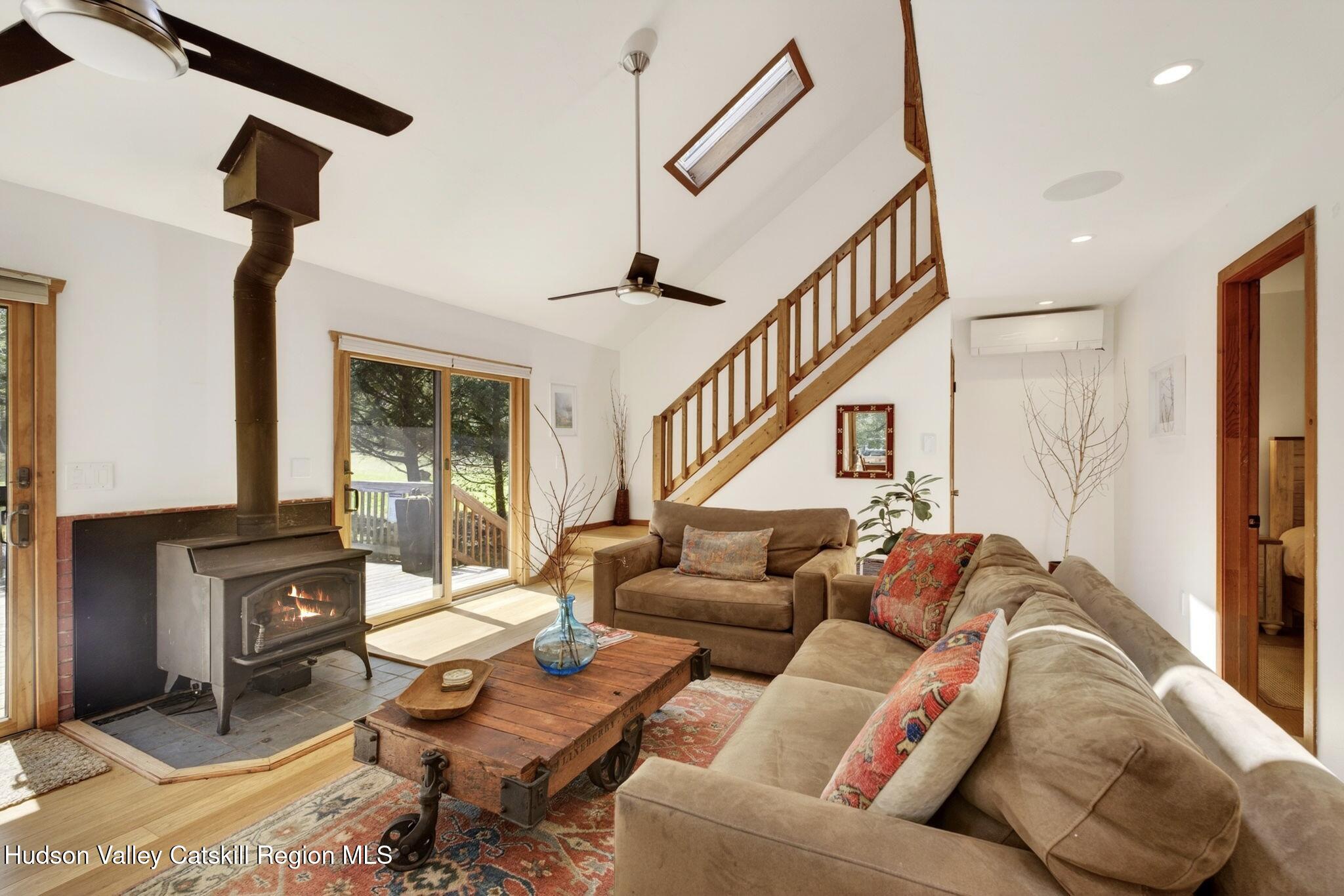 128 Meadow Lane