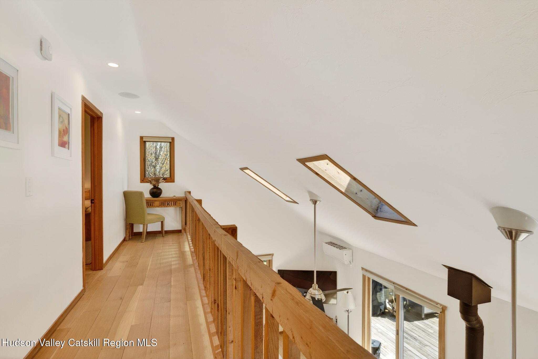 128 Meadow Lane