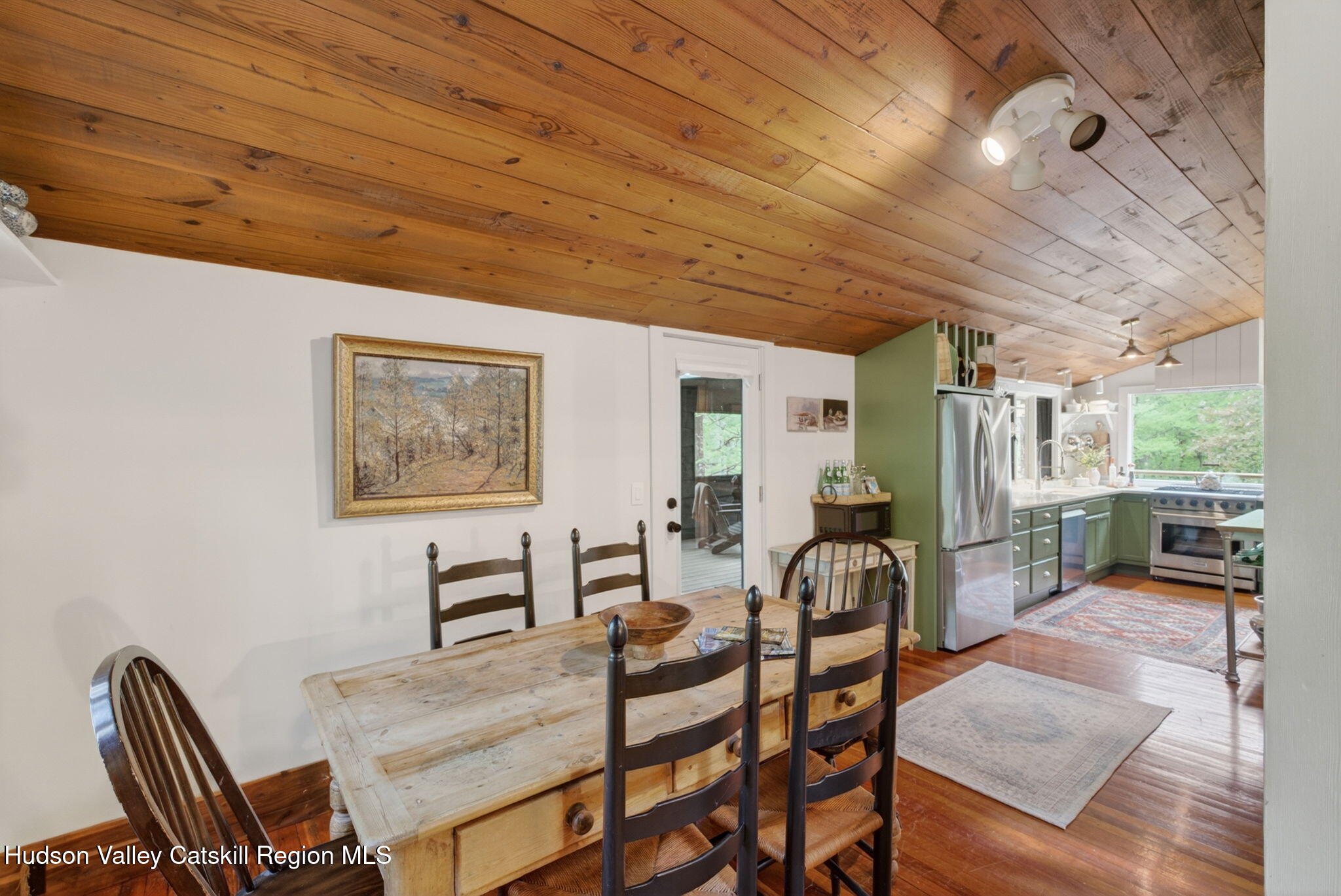 64 Huron Trail