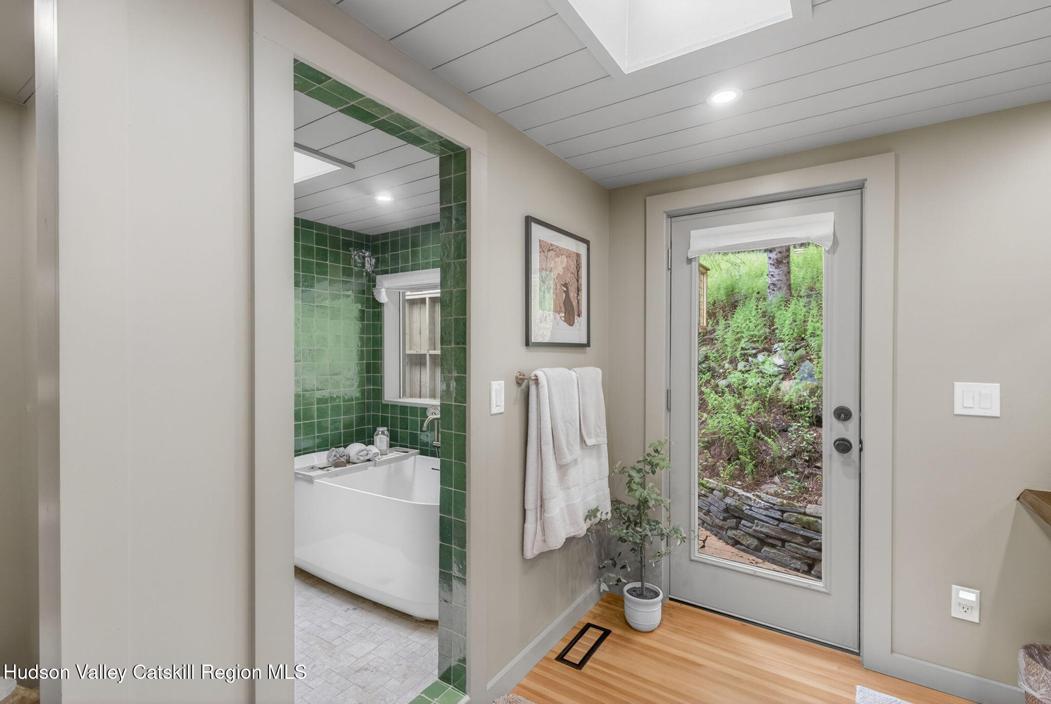 64 Huron Trail