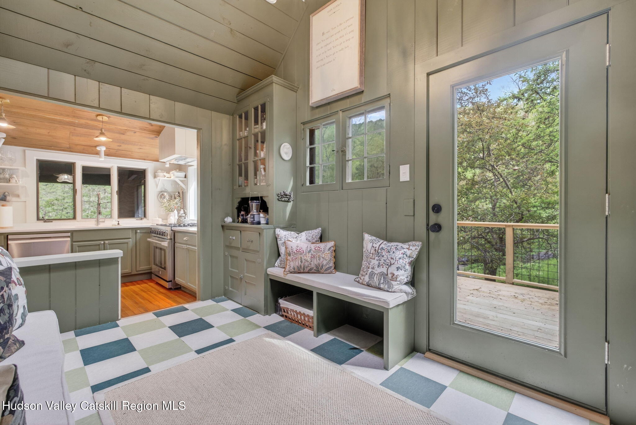 64 Huron Trail