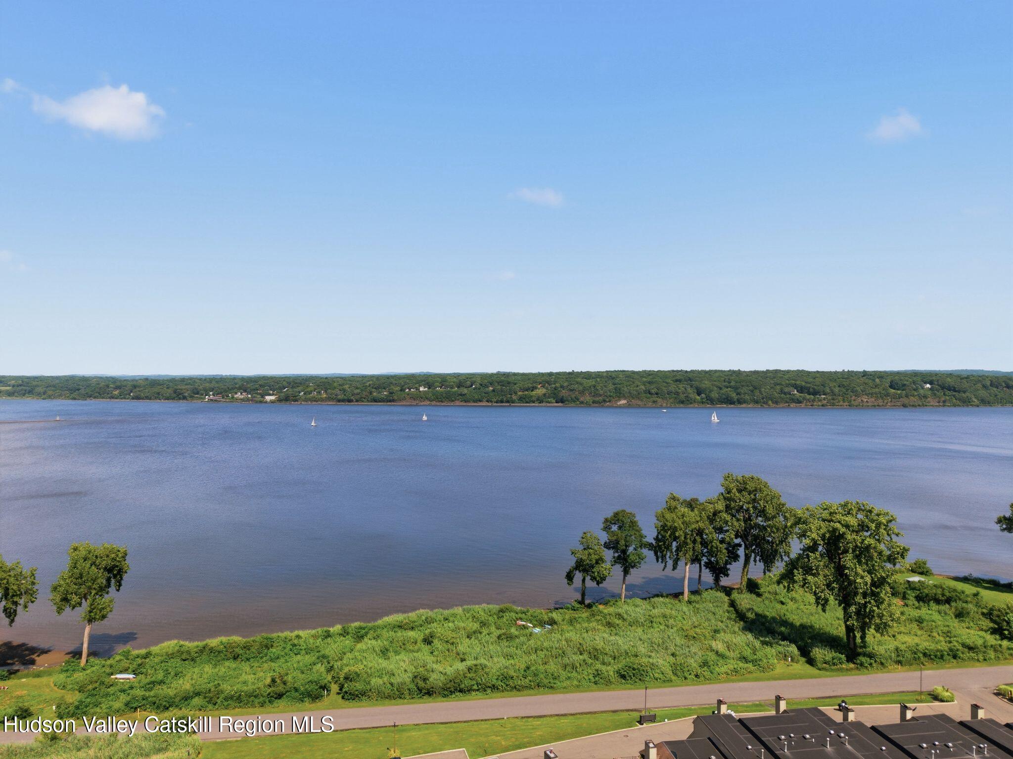 44 Riverview Condos