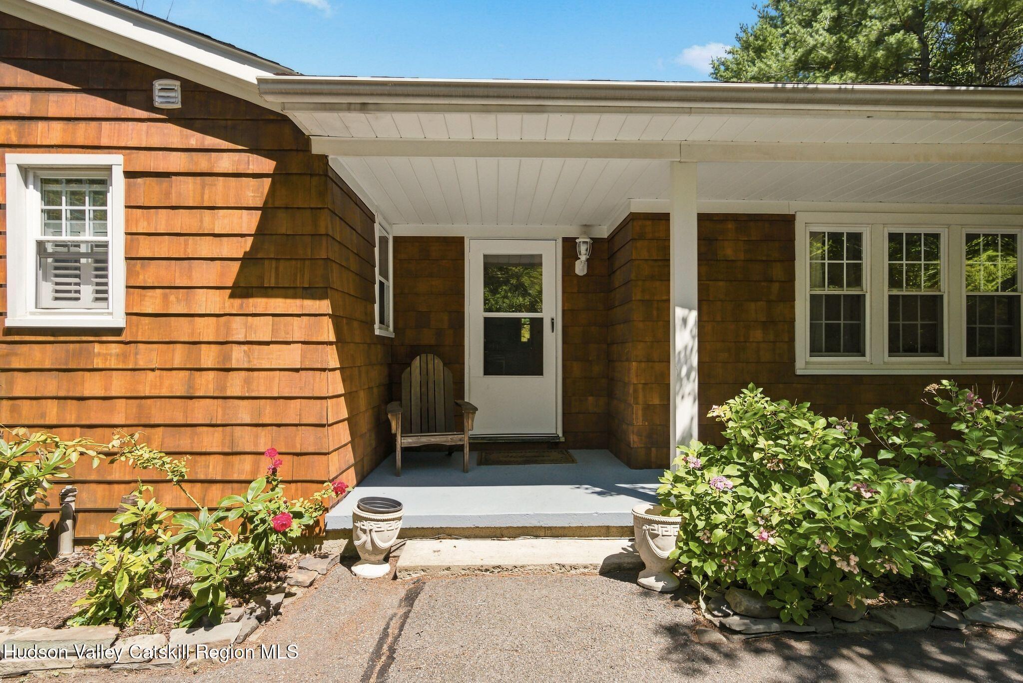 690 Samsonville Road