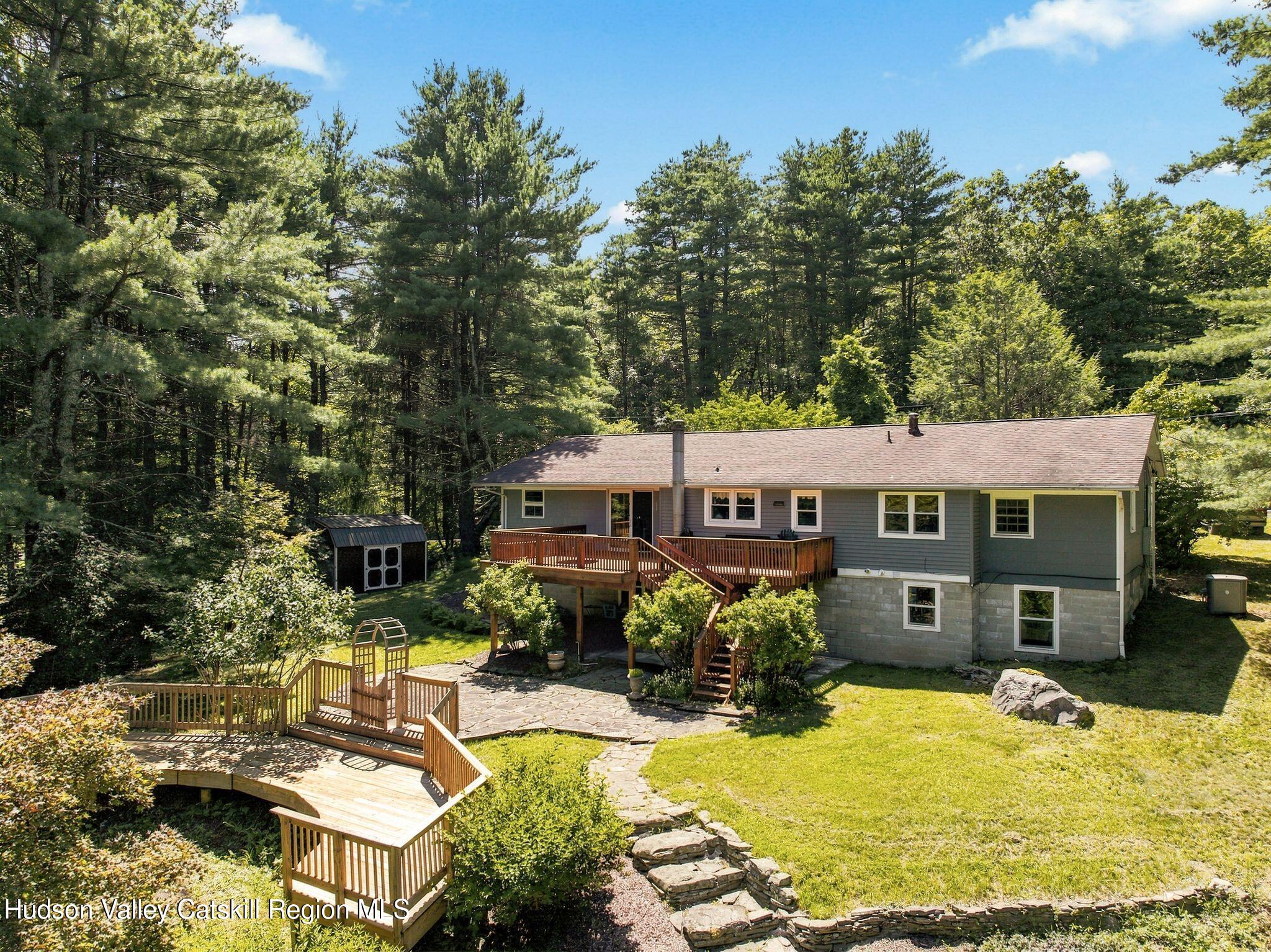 690 Samsonville Road