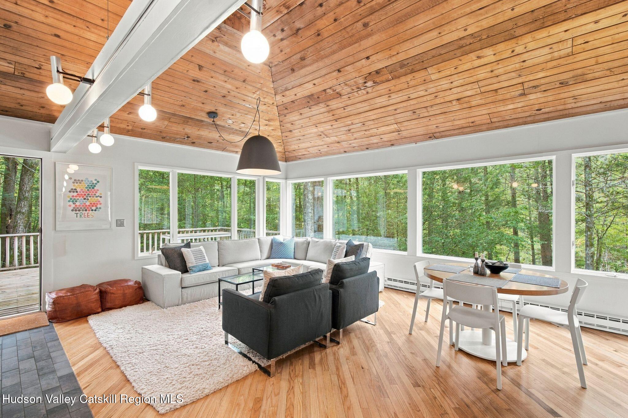 142 Stony Clove Lane