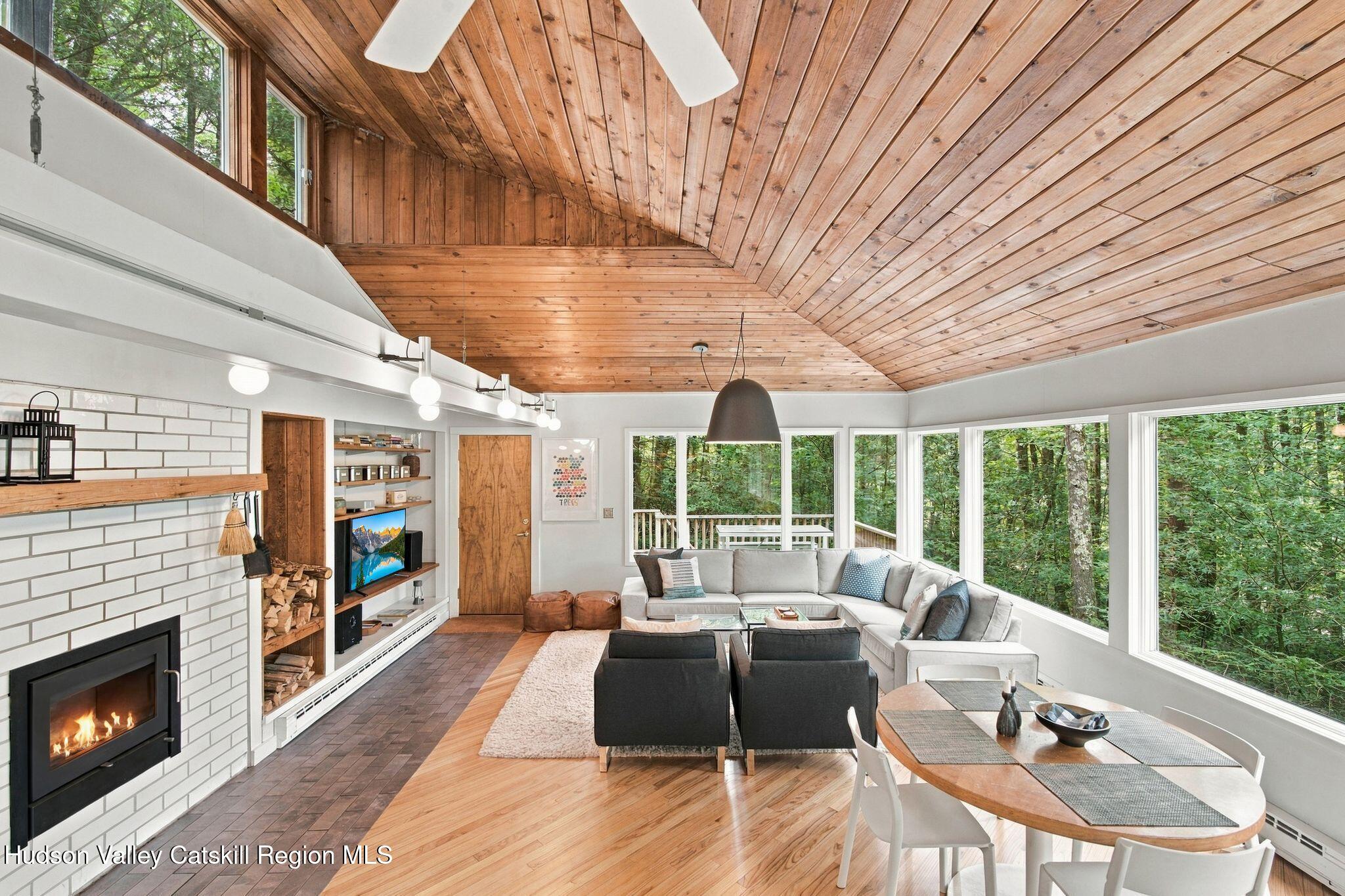 142 Stony Clove Lane