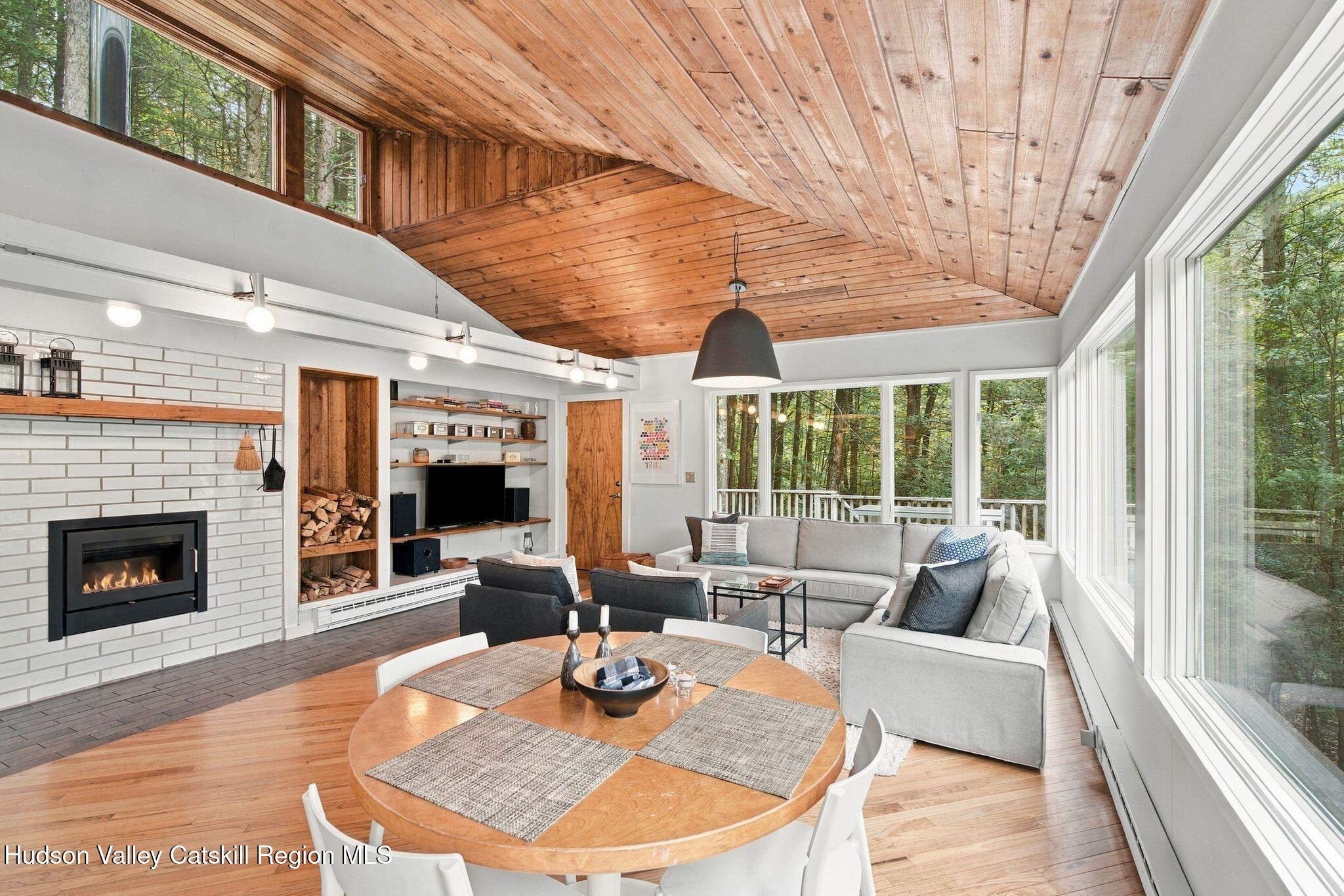 142 Stony Clove Lane