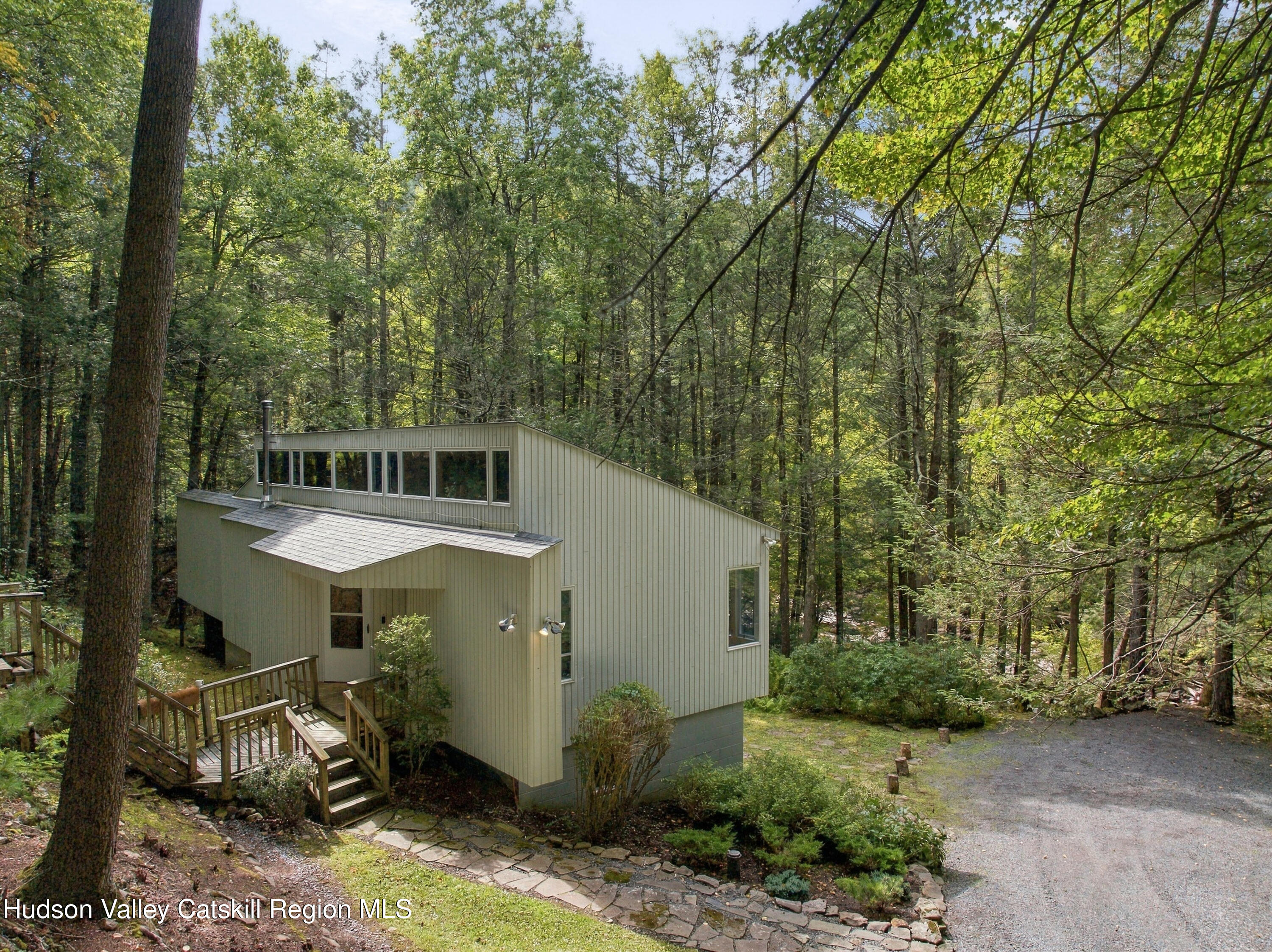 142 Stony Clove Lane