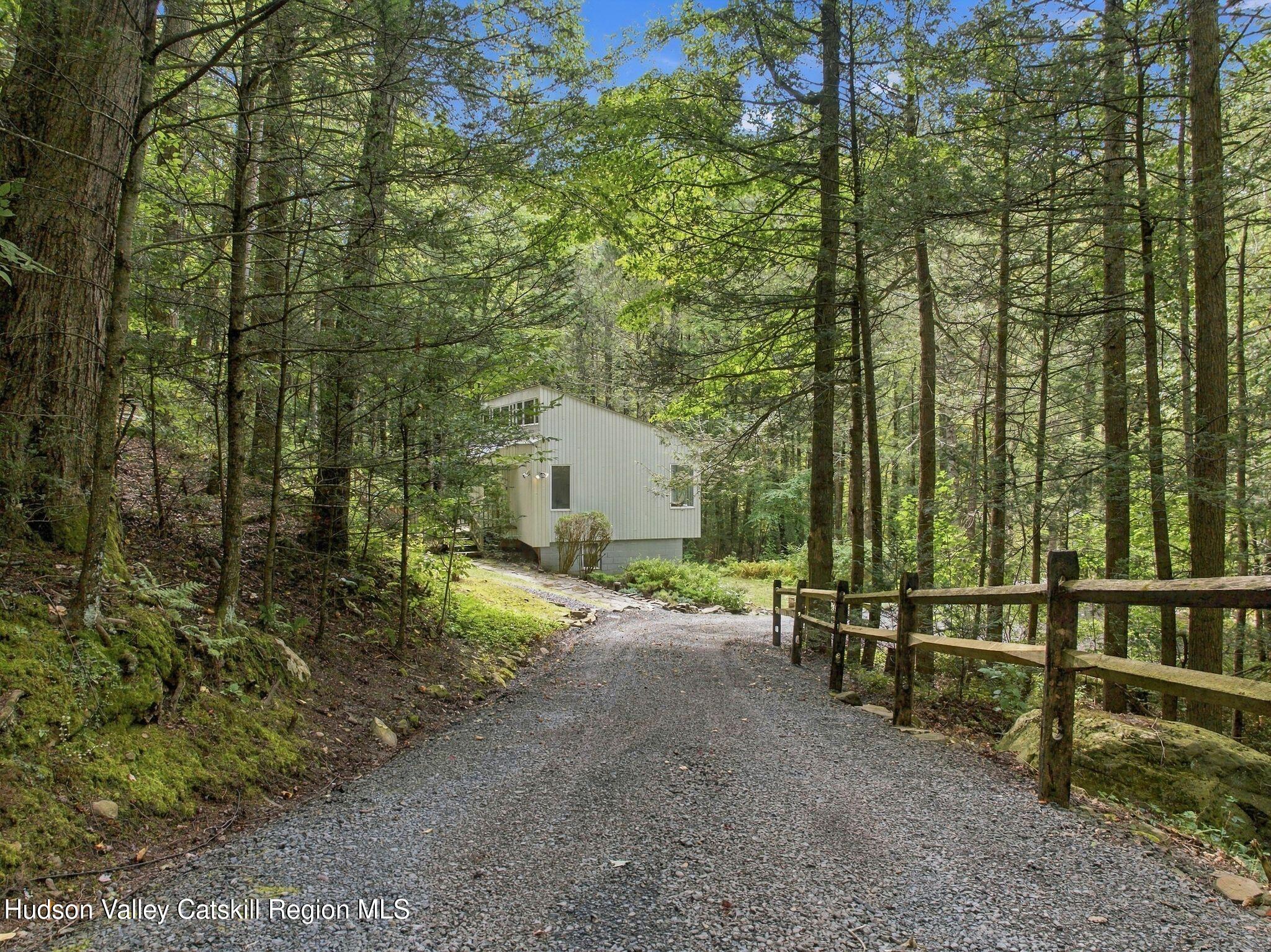 142 Stony Clove Lane