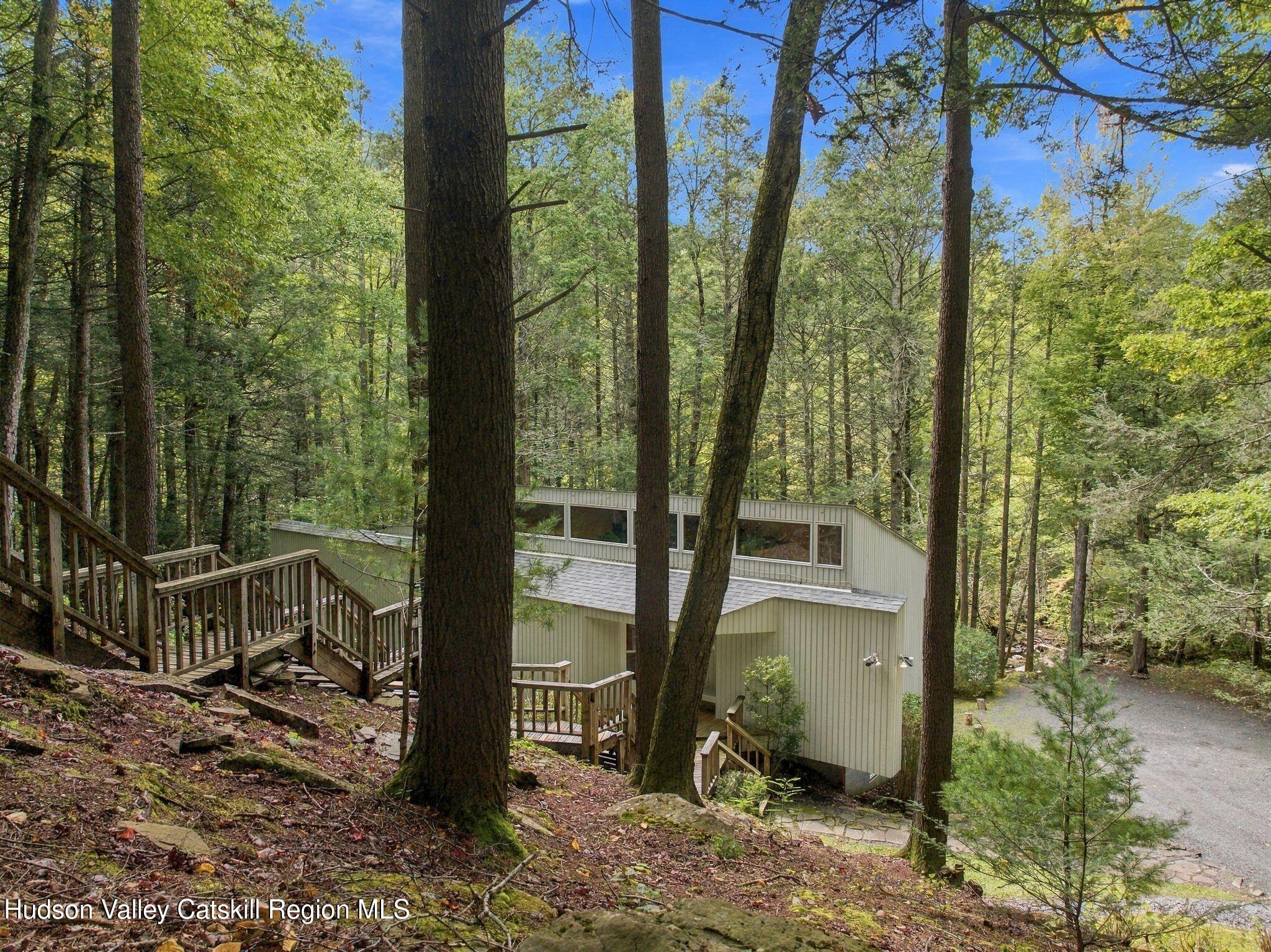 142 Stony Clove Lane