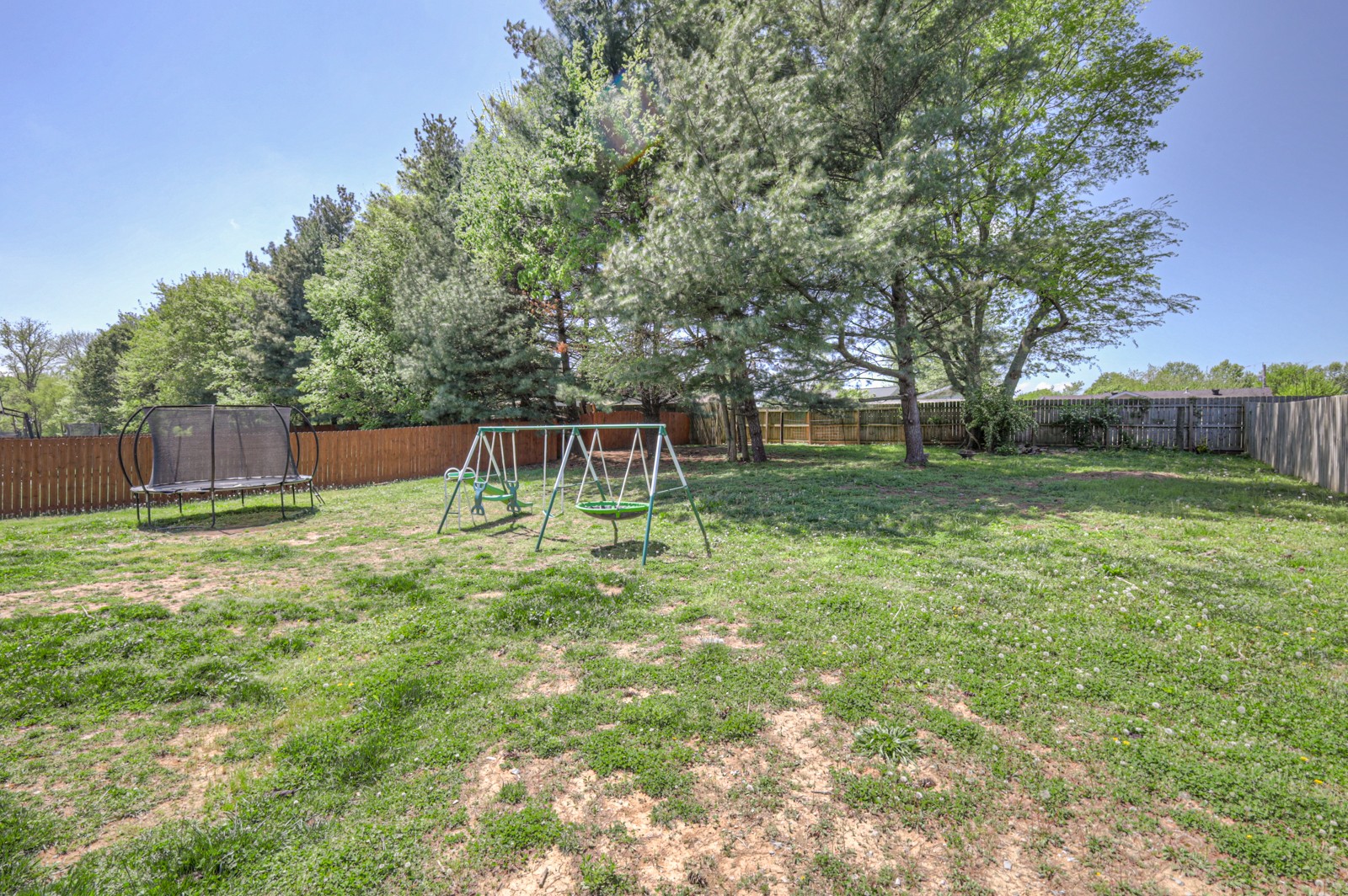 541 Goodman Dr