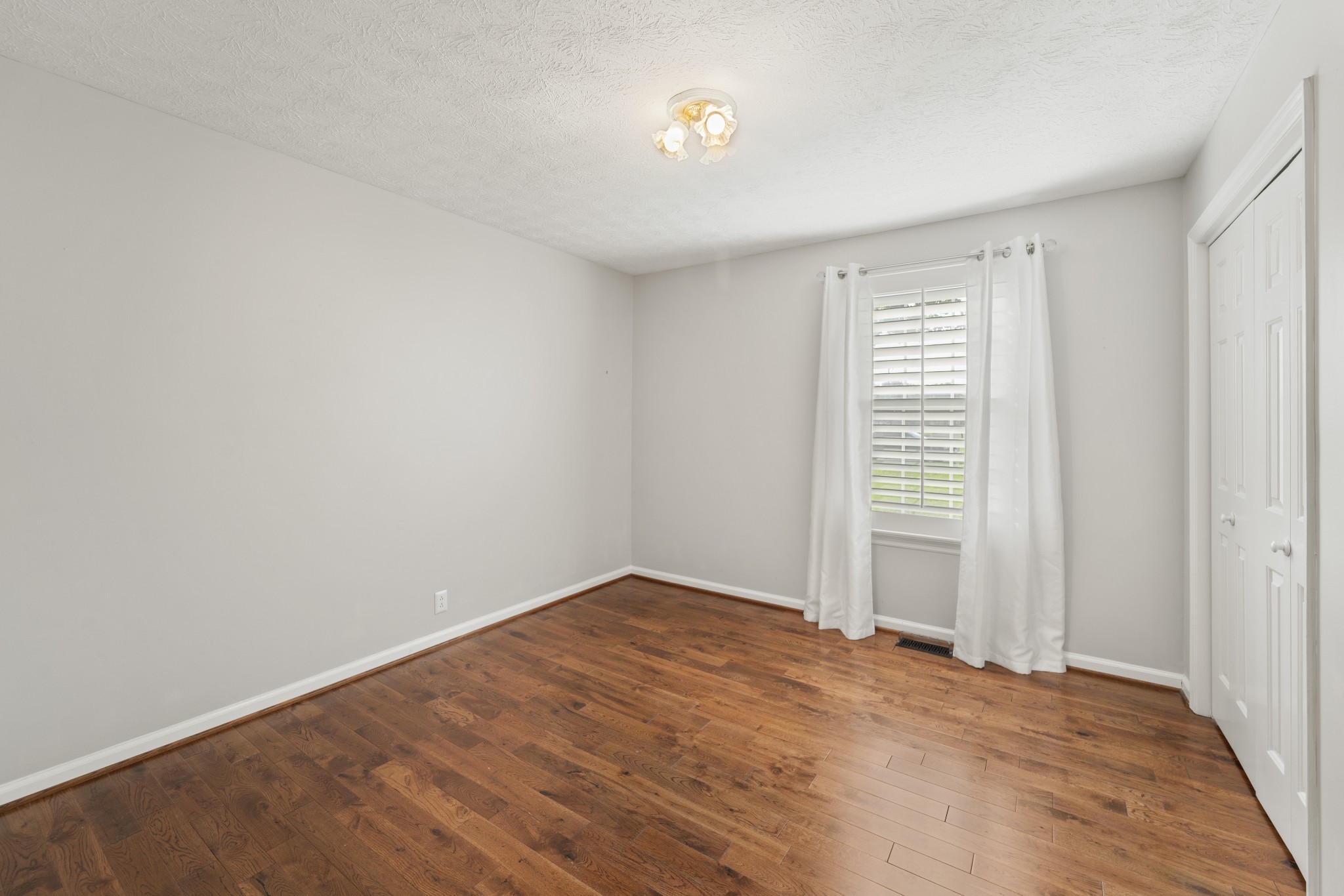 413 Clifton Dr