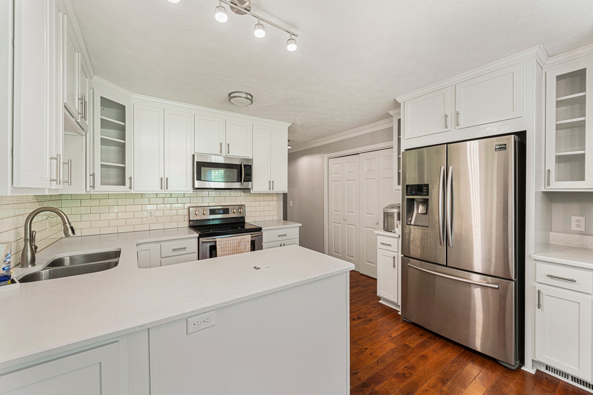 413 Clifton Dr