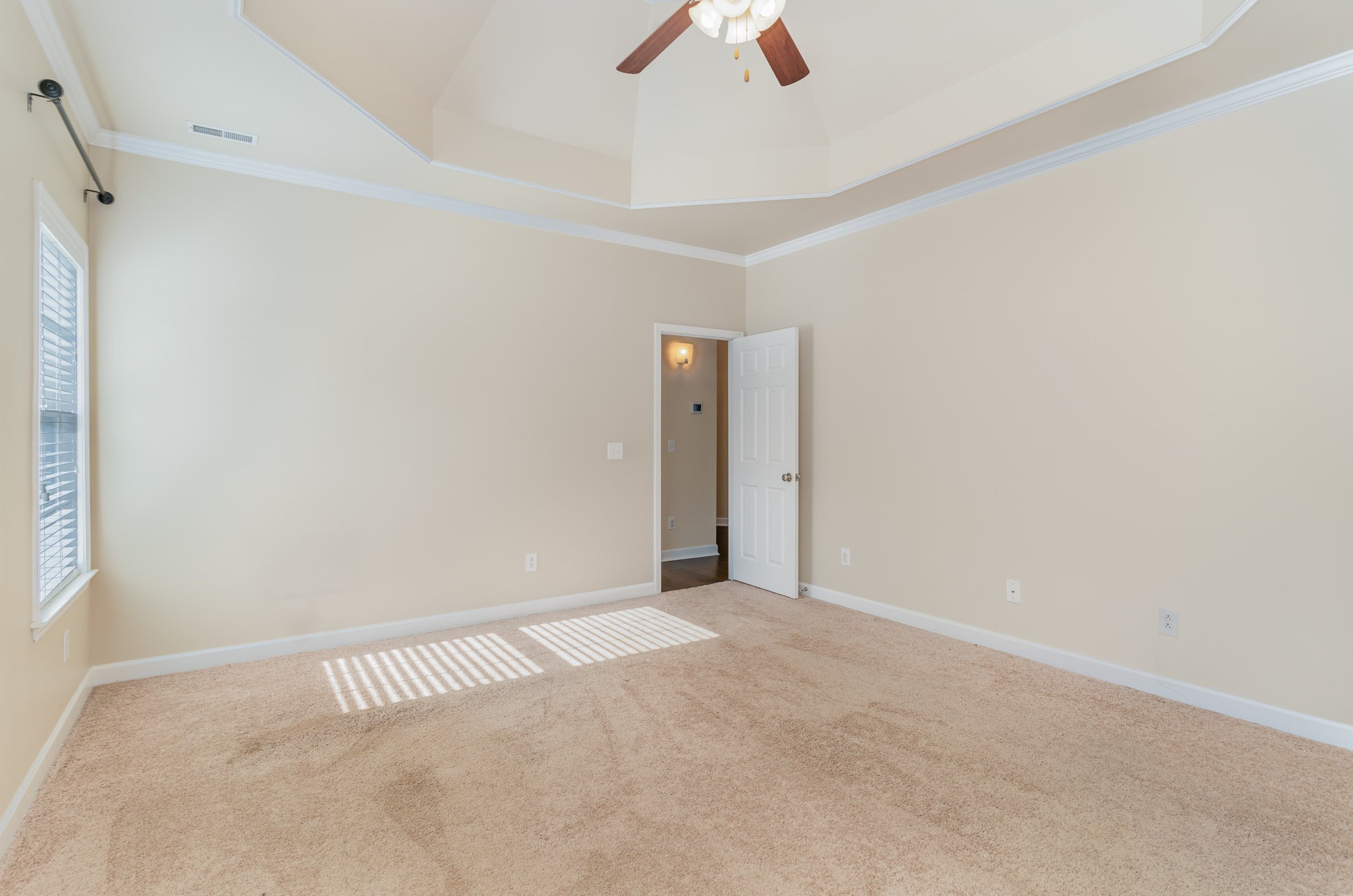 1046 Aenon Cir