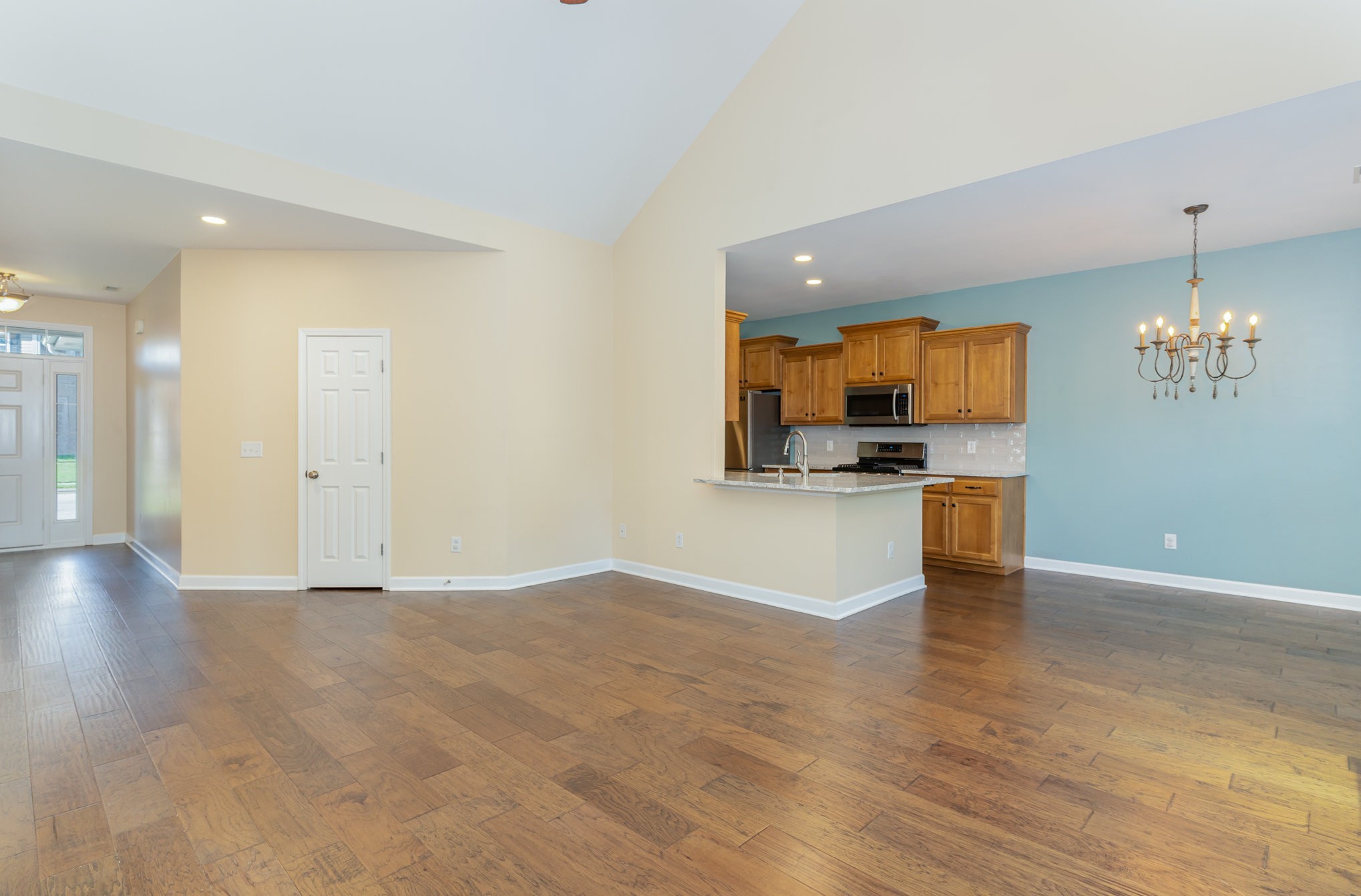 1046 Aenon Cir