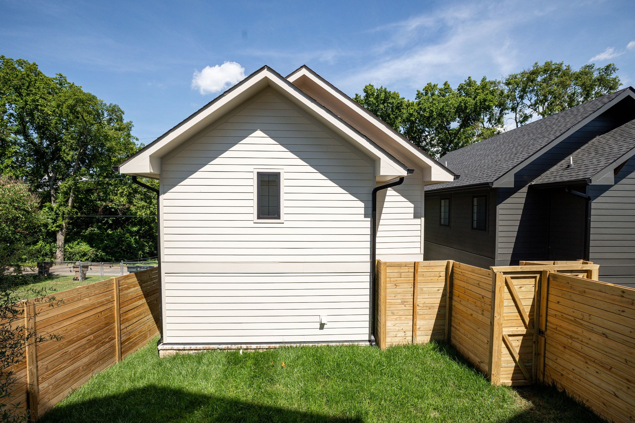 1113B N 8th St