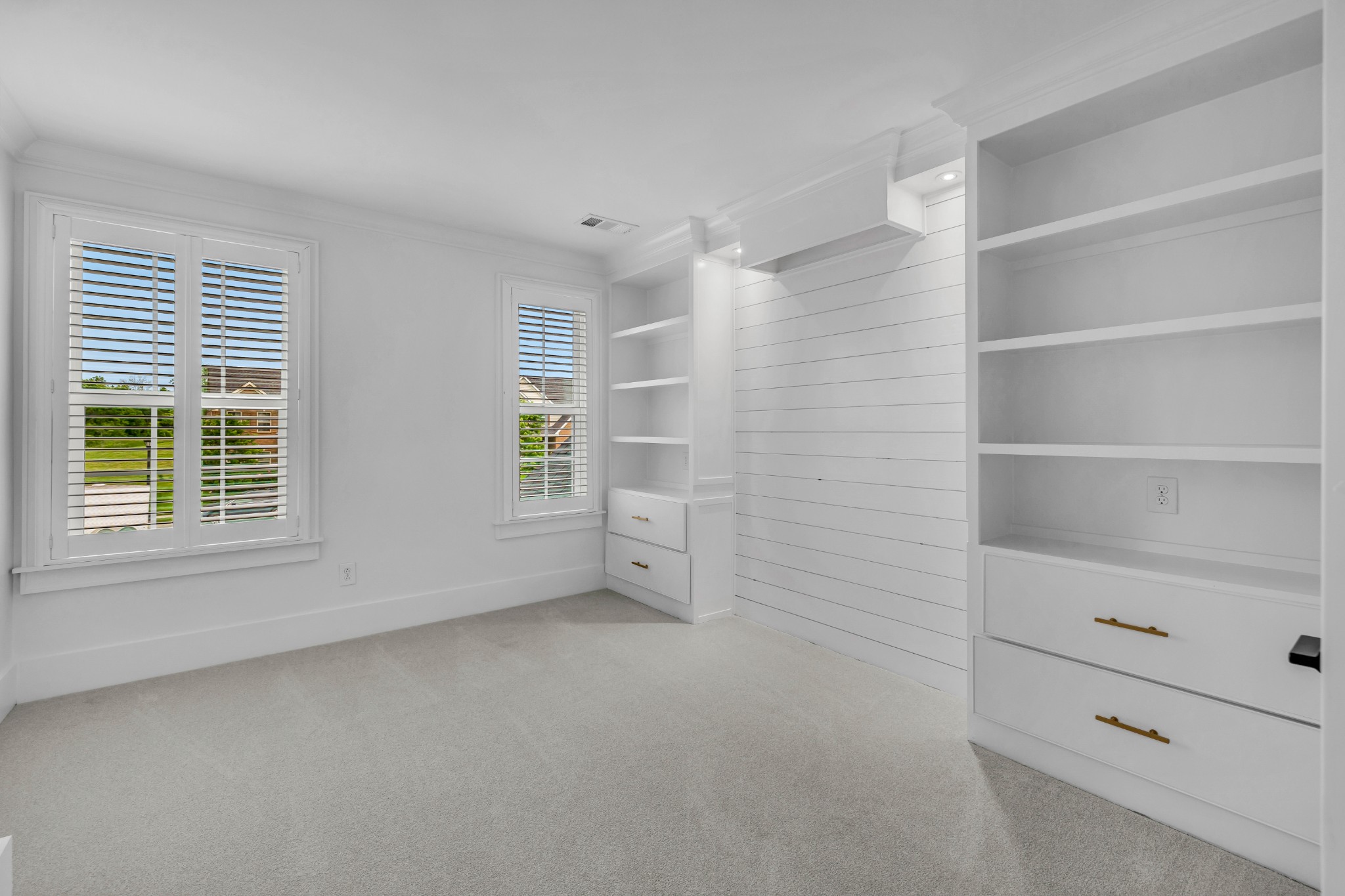 2625 Cortlandt Ct