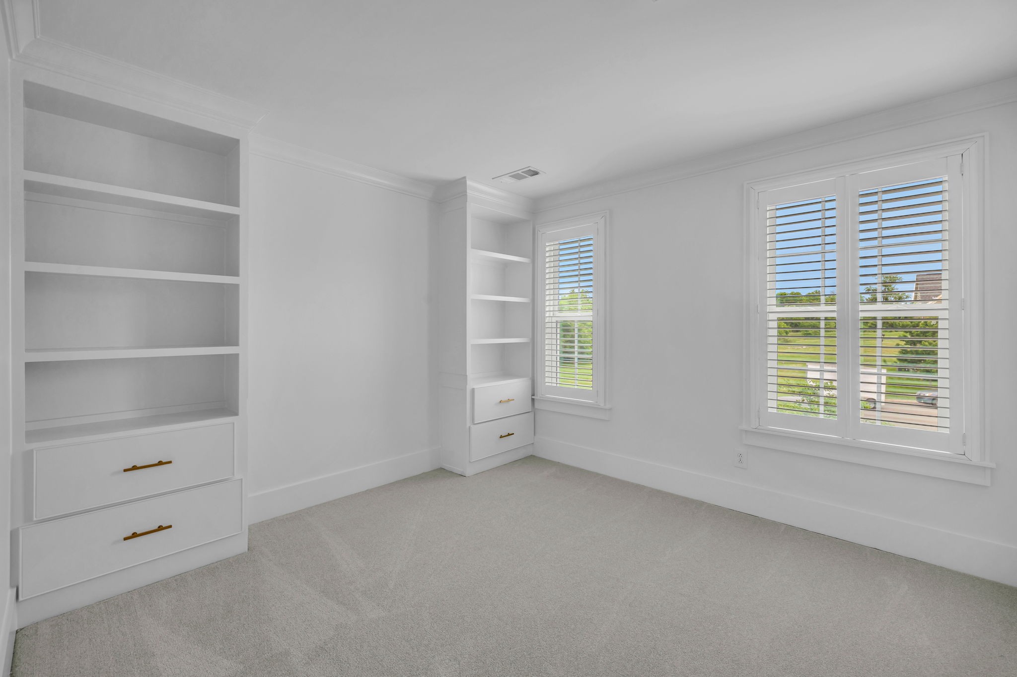 2625 Cortlandt Ct